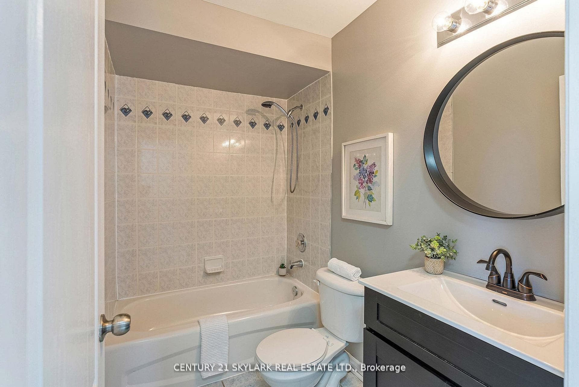 12 Carrington Place photo 23