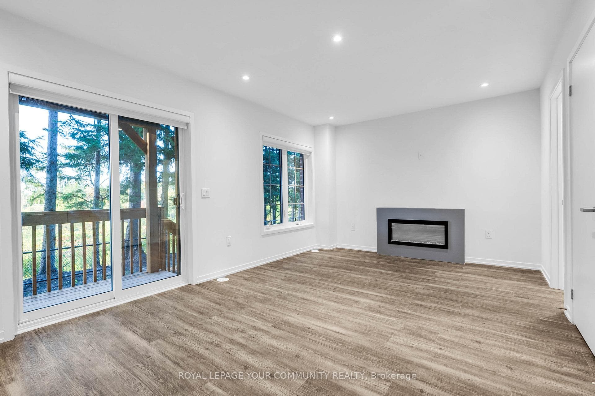 38 Arbour Green Crescent photo 6