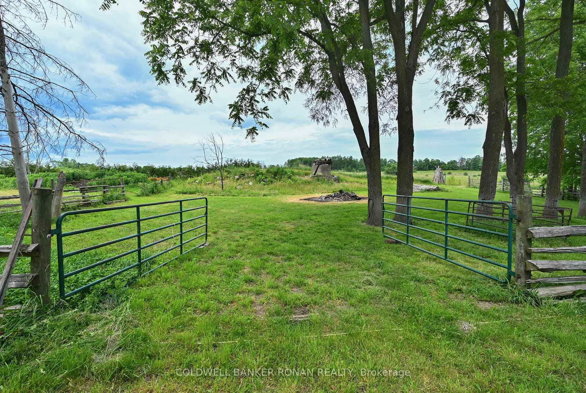 6497 3rd Line photo 17