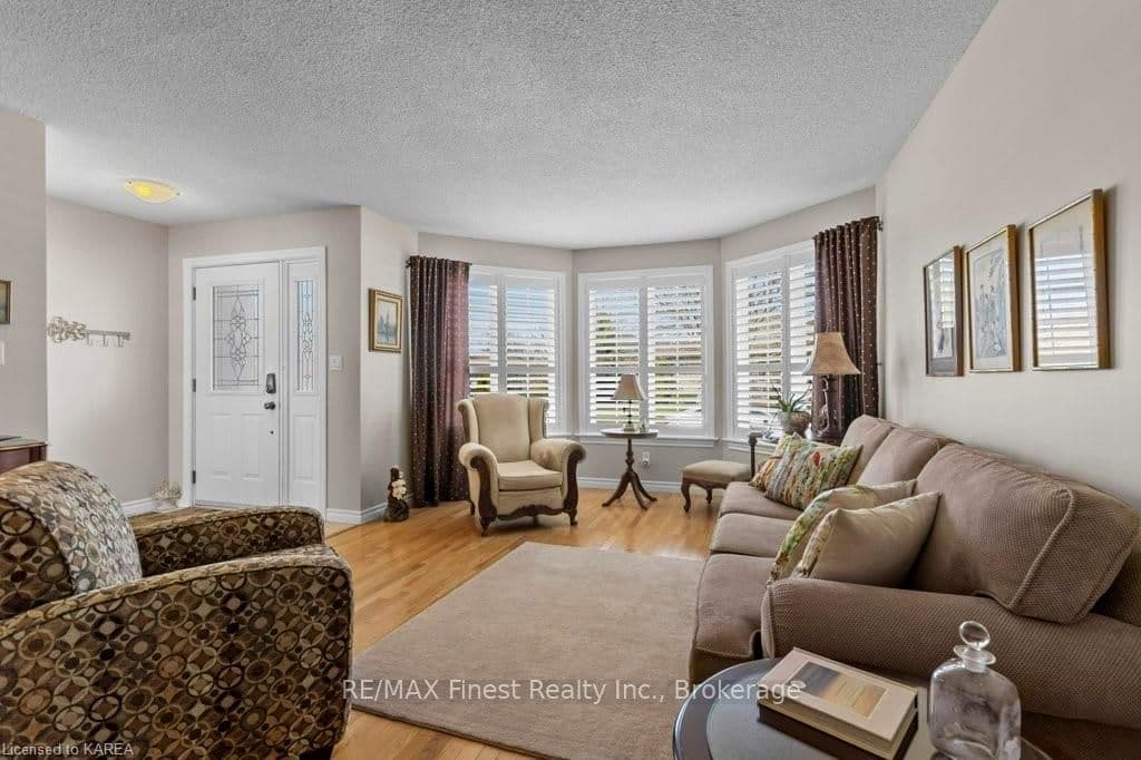 113 SHERIDAN Street photo 6