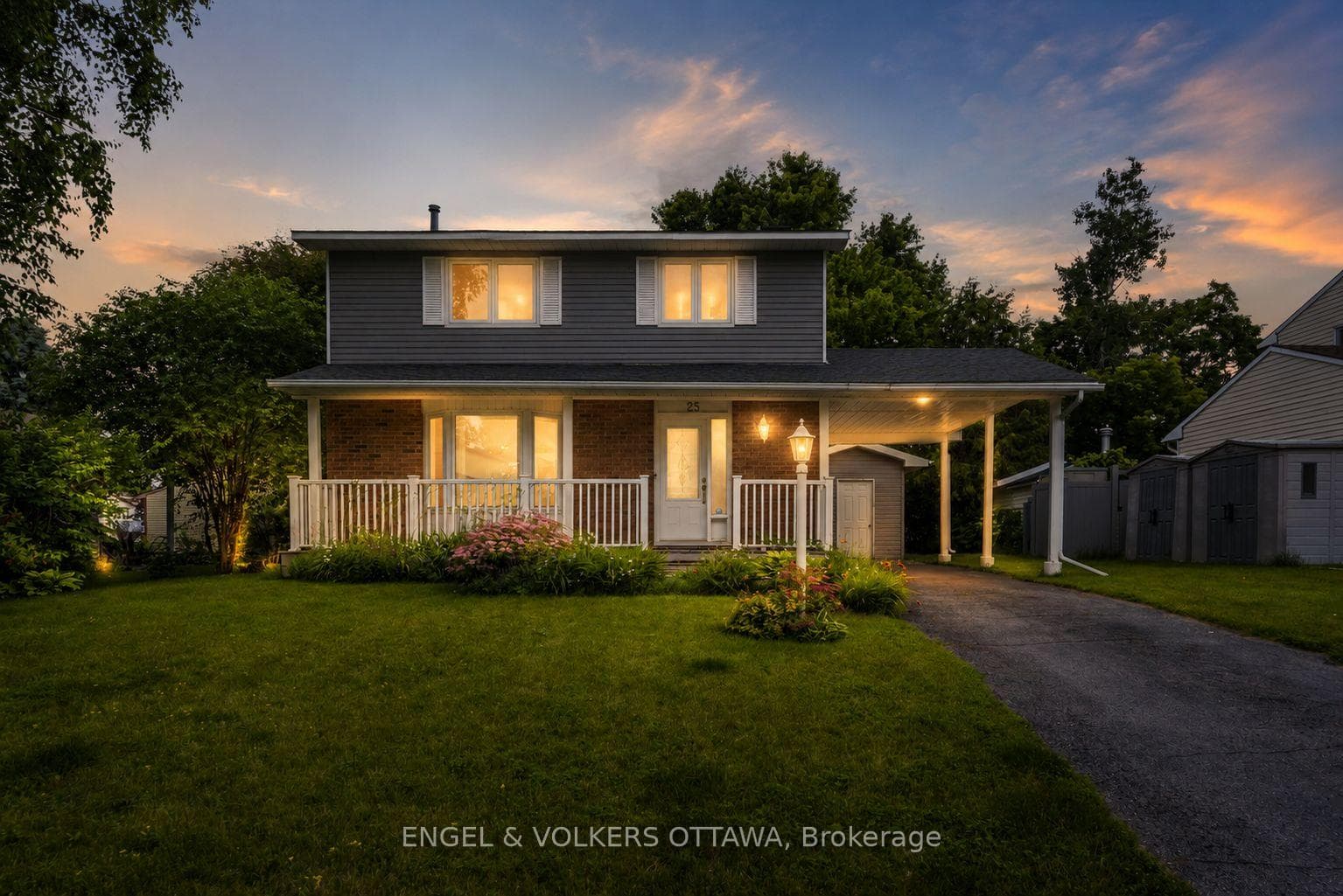 25 Antler Avenue photo 2