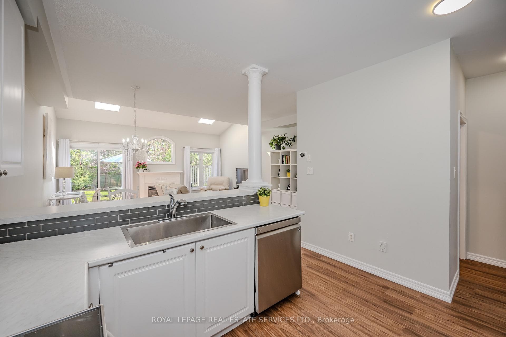 1050 Grand Boulevard Unit 23 photo 5