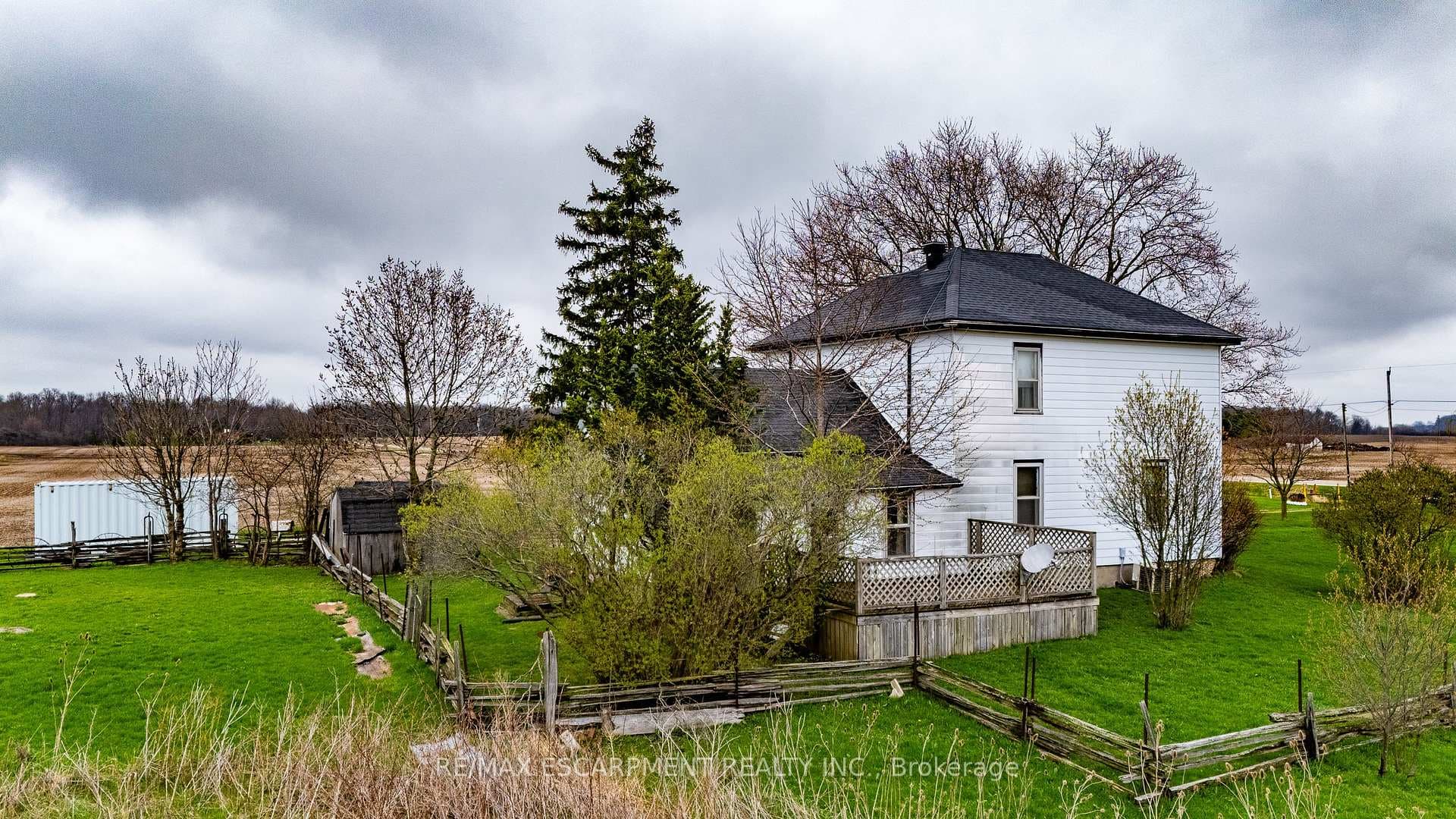 335 McKenzie Road photo 8