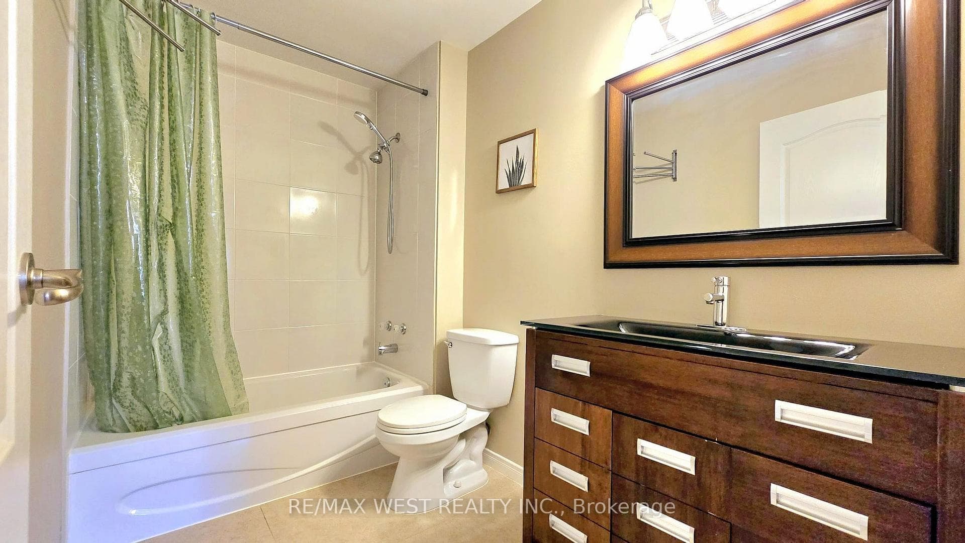 75 Huxley Street Unit 705 photo 7