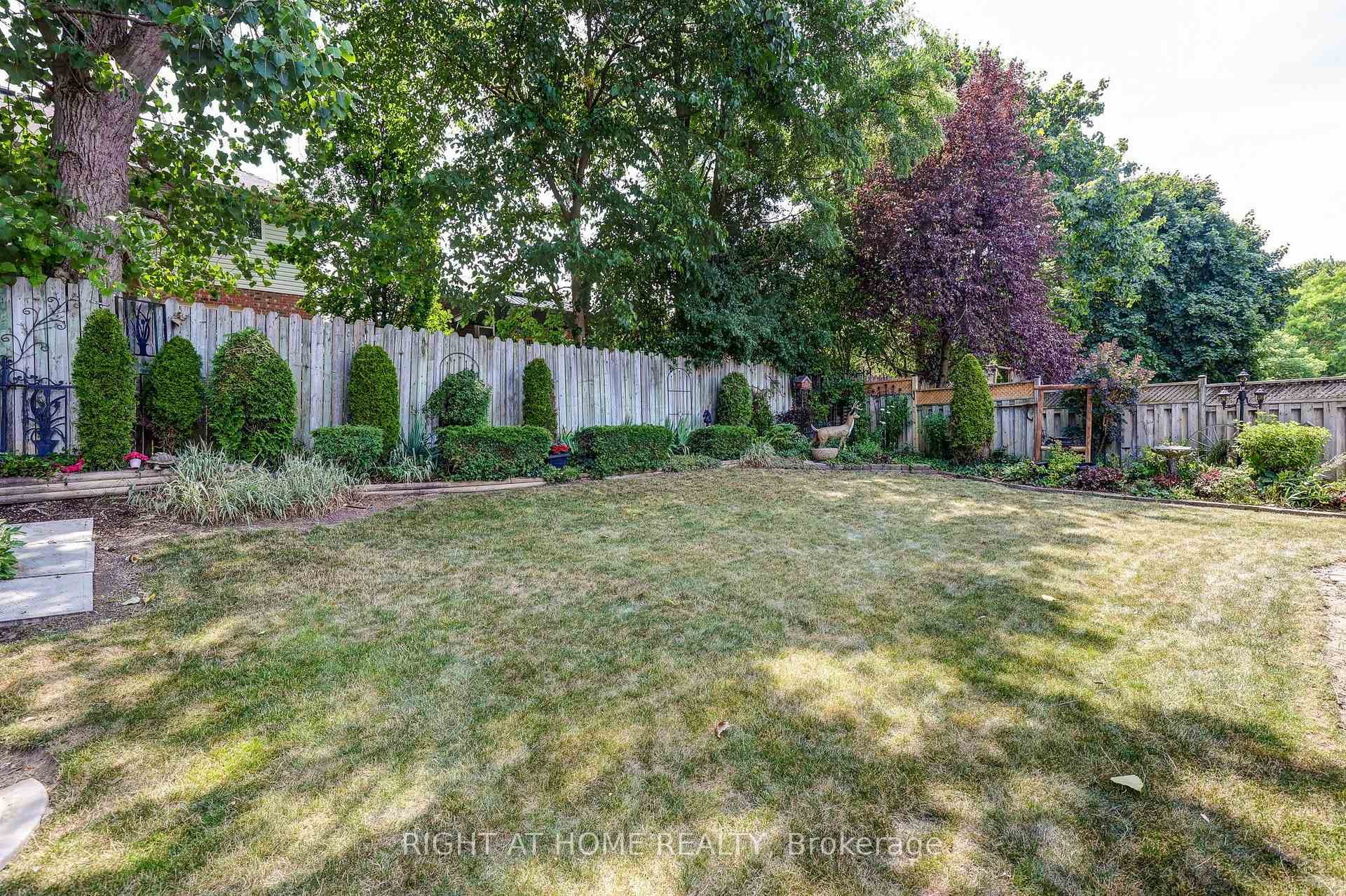 273 Whisperwood Avenue photo 44