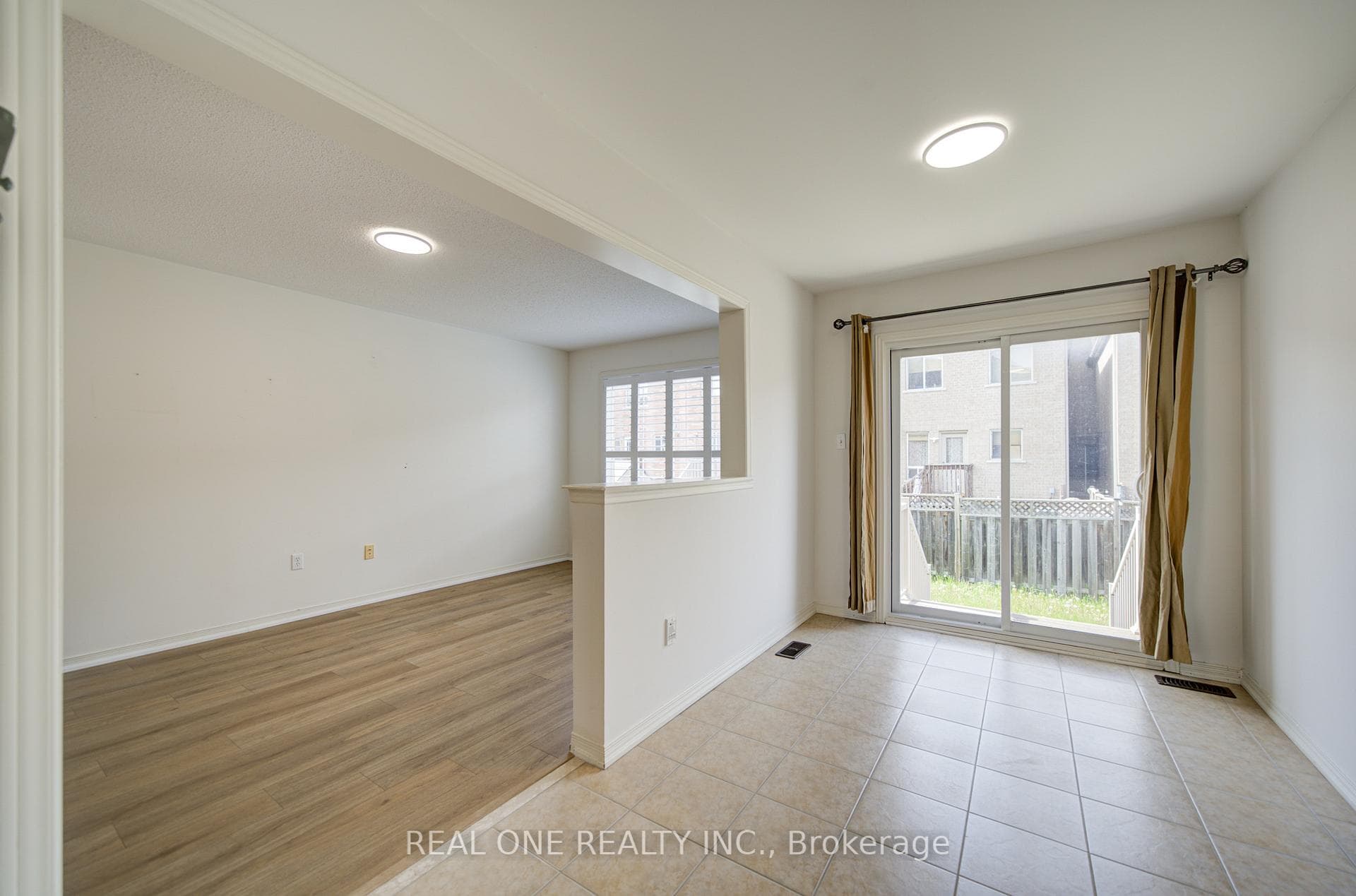 Breakfast Area and Family Room