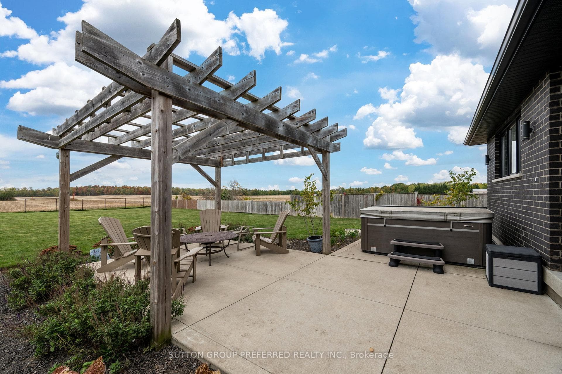 121 Lewis Drive photo 41