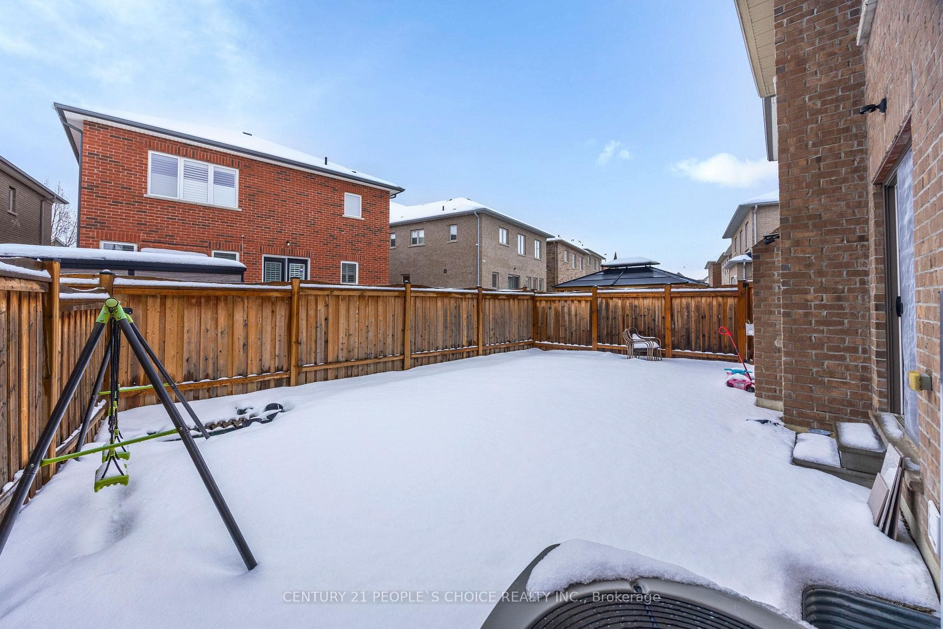 16 Bucksaw Street photo 41