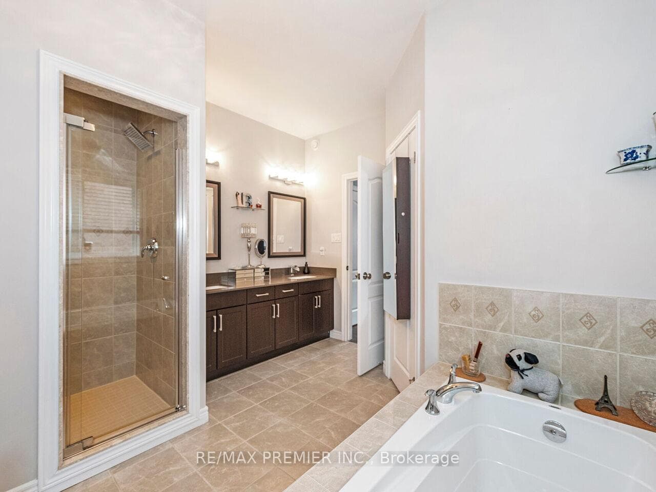 Primary Standup Shower