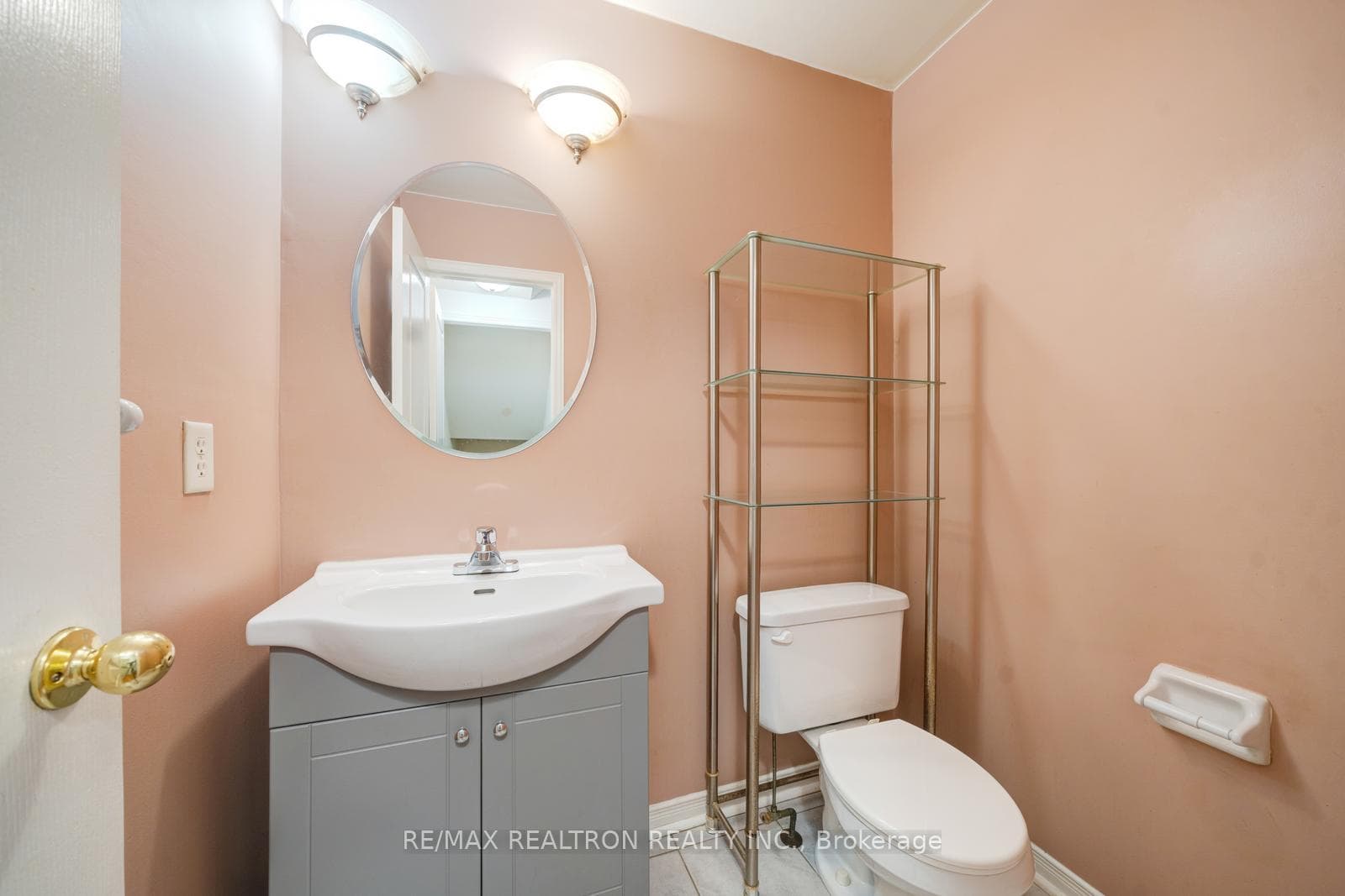 60 Harmony Road photo 5