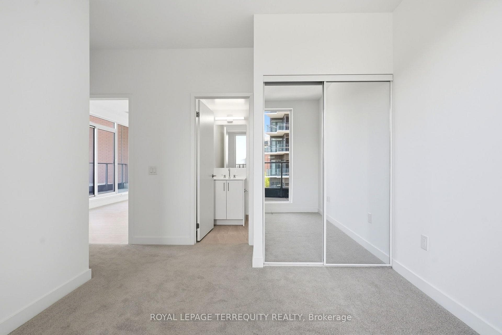 4010 Eglinton Avenue Unit 712 photo 24