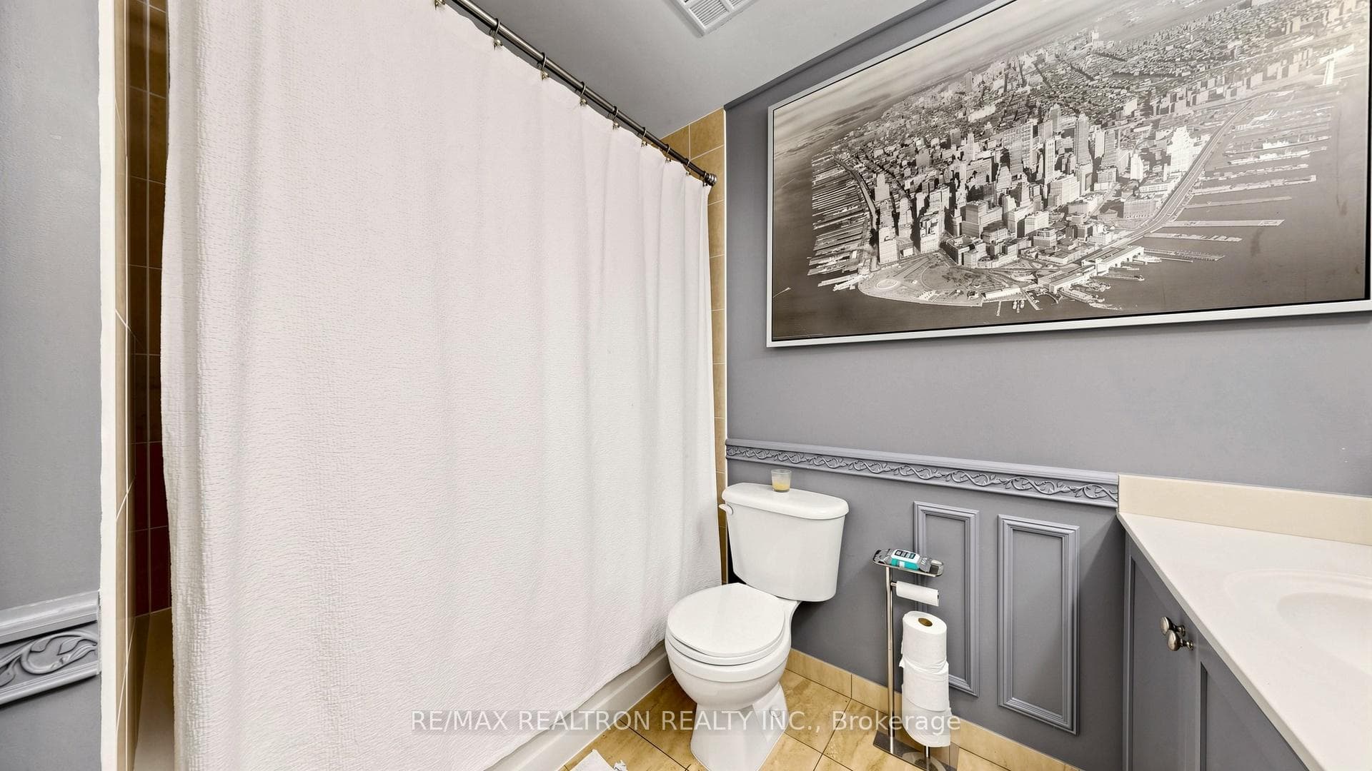 78 Harrison Garden Boulevard Unit 103 photo 27