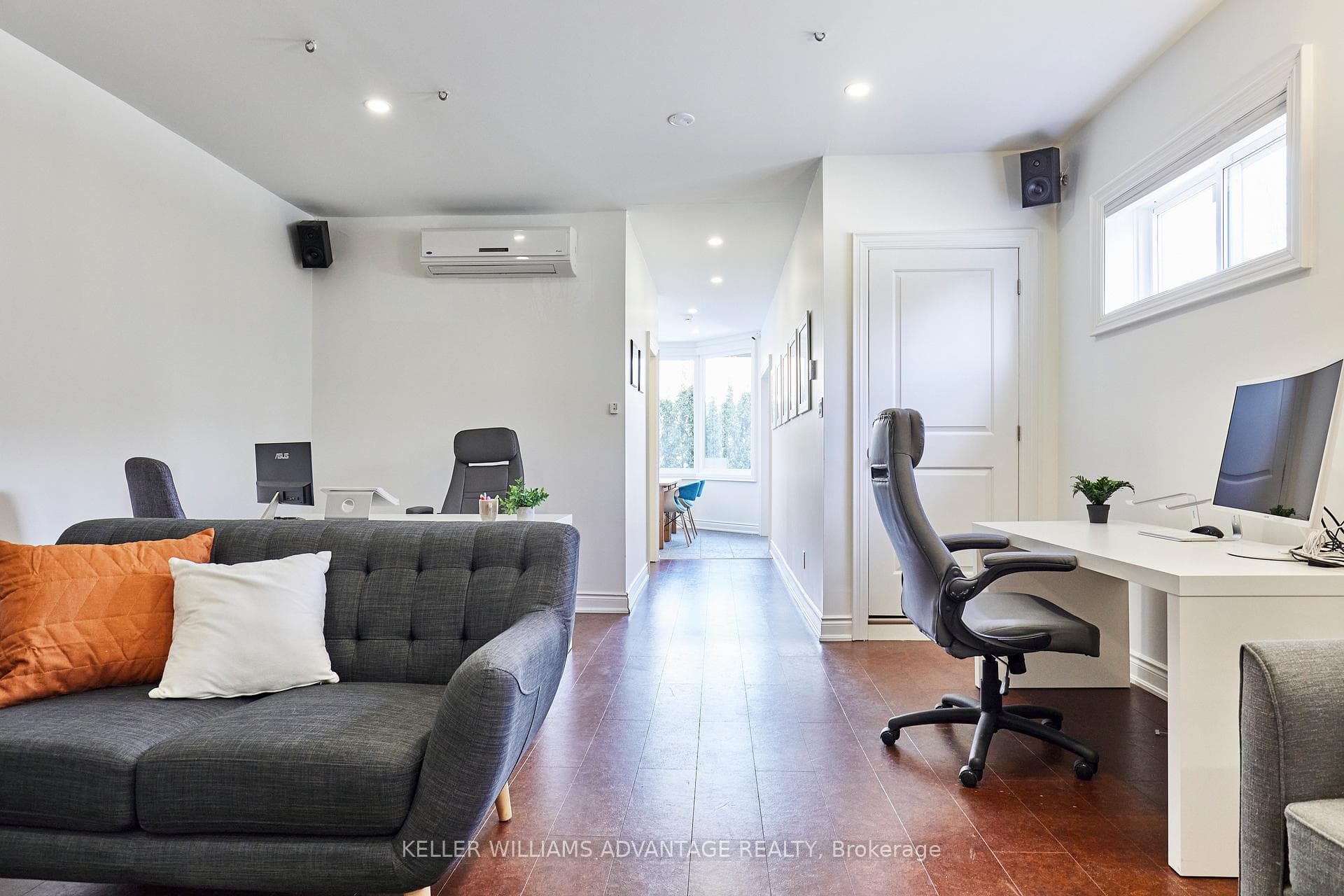 477 Davisville Avenue photo 28