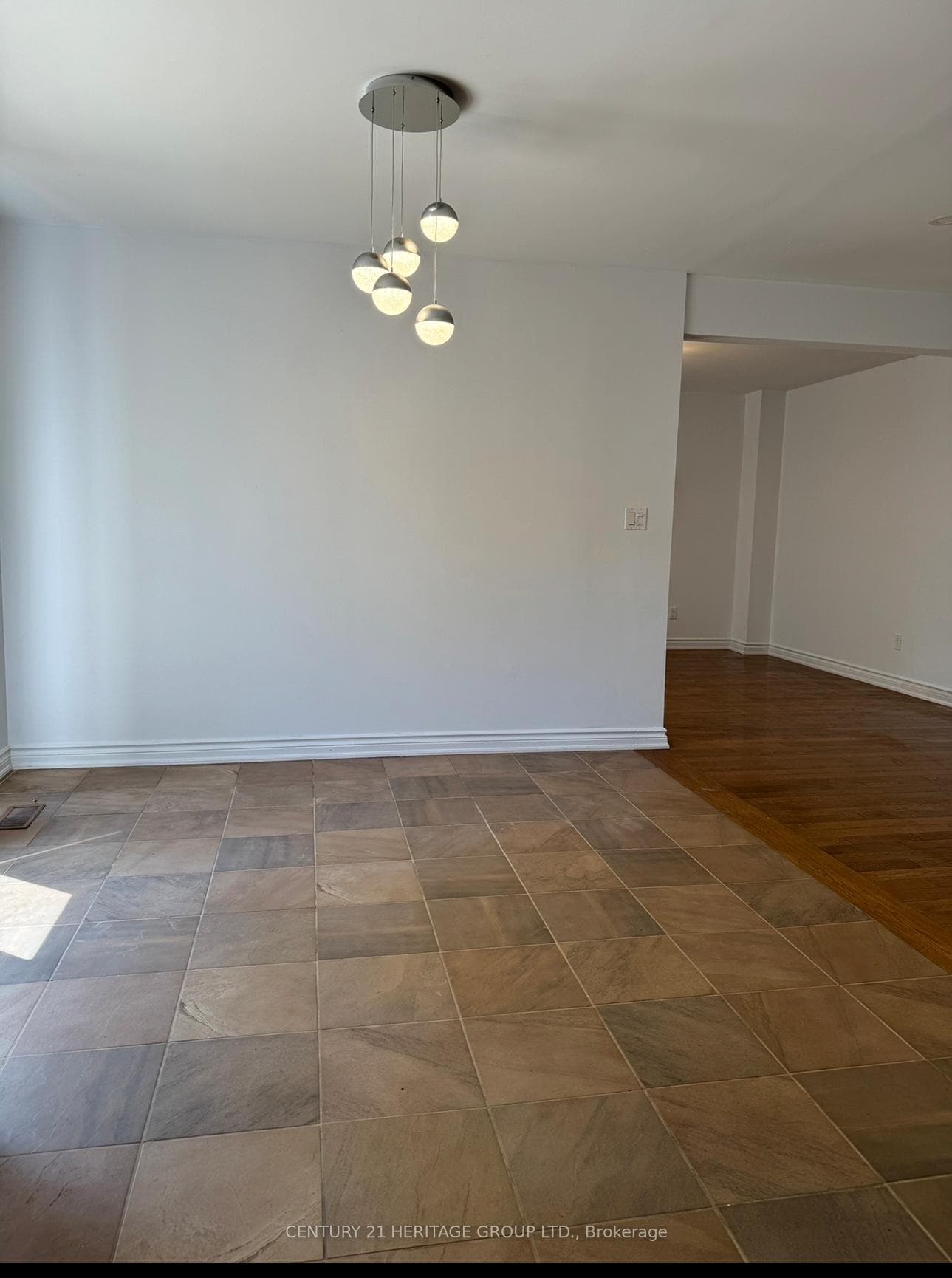 27 Hammond Drive Unit Main photo 15