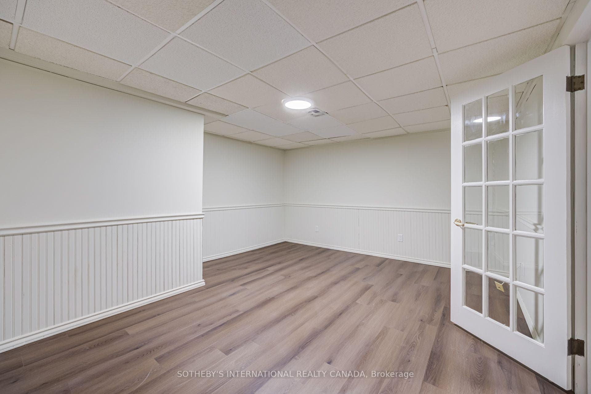 25 Abinger Crescent photo 32