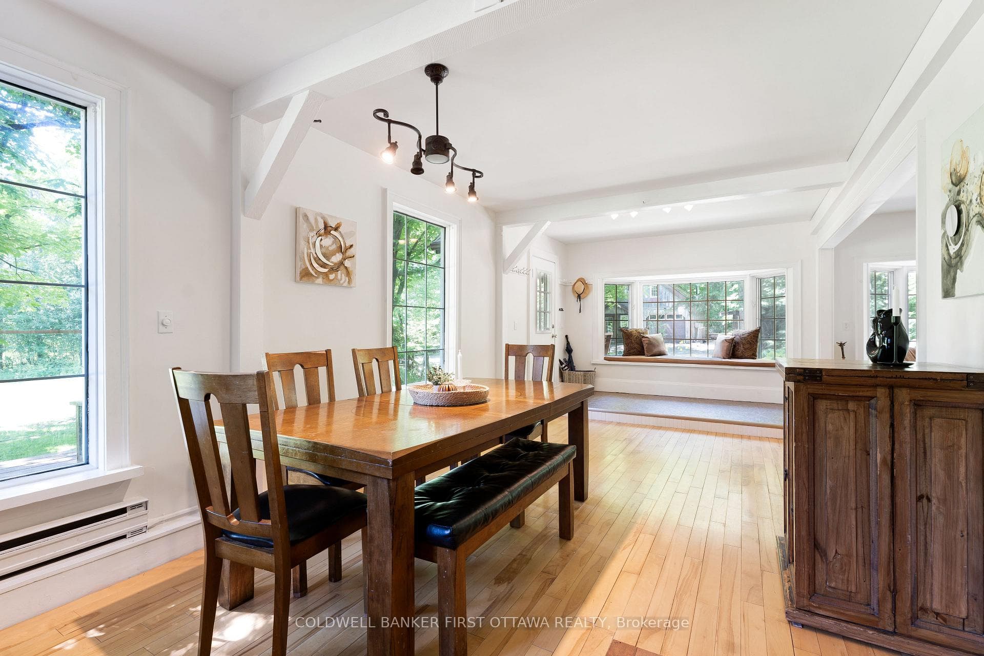 Extra long dining room for gathering together