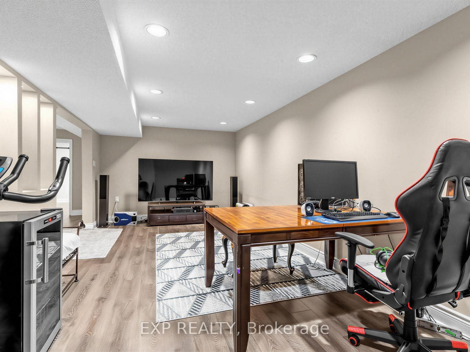 129 Franklin Avenue photo 27