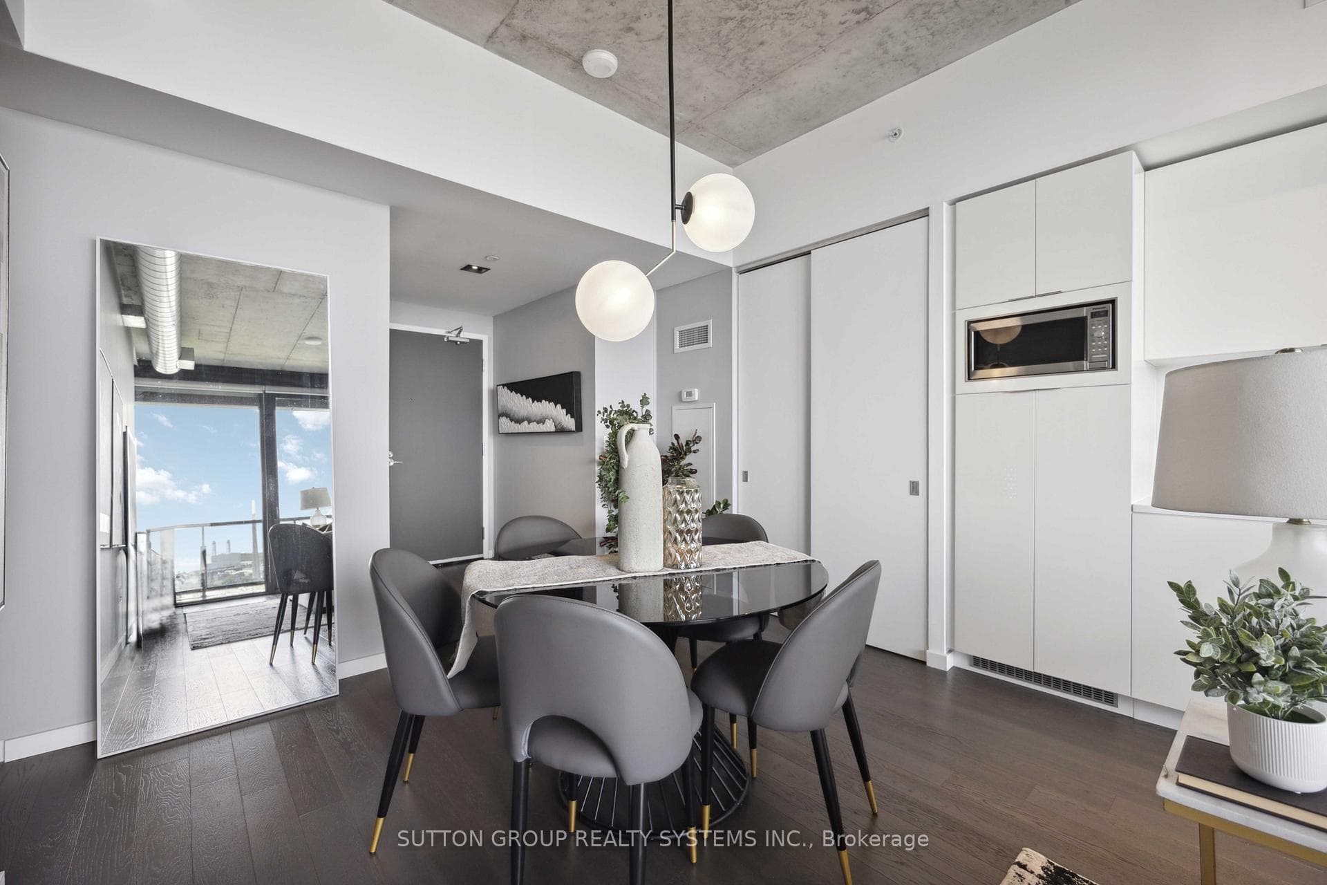 170 Bayview Avenue Unit 2108 photo 5