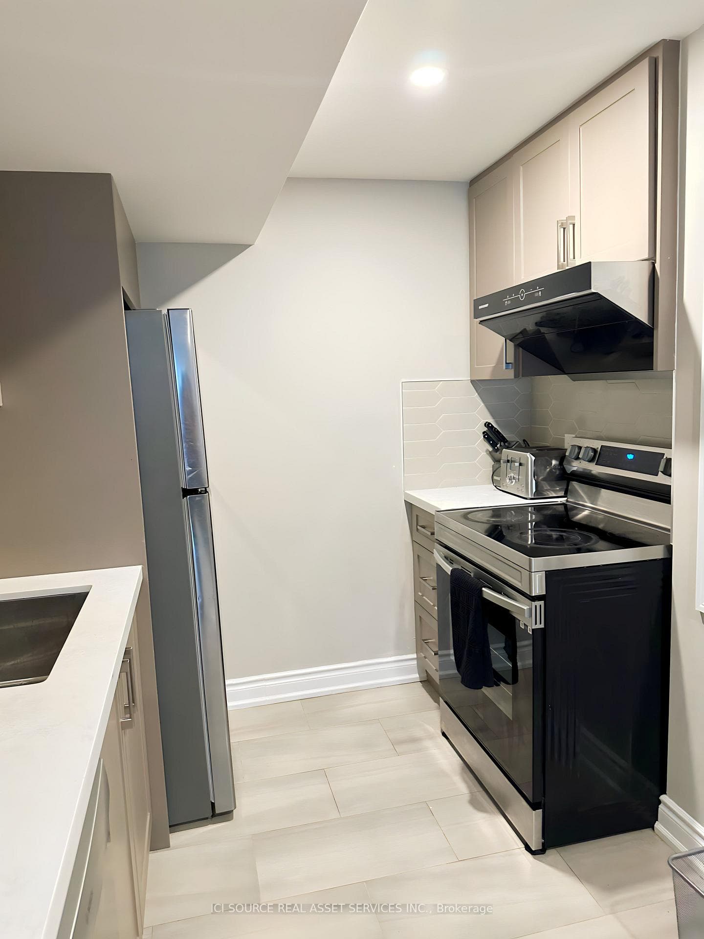 30 York Drive Unit B photo 19
