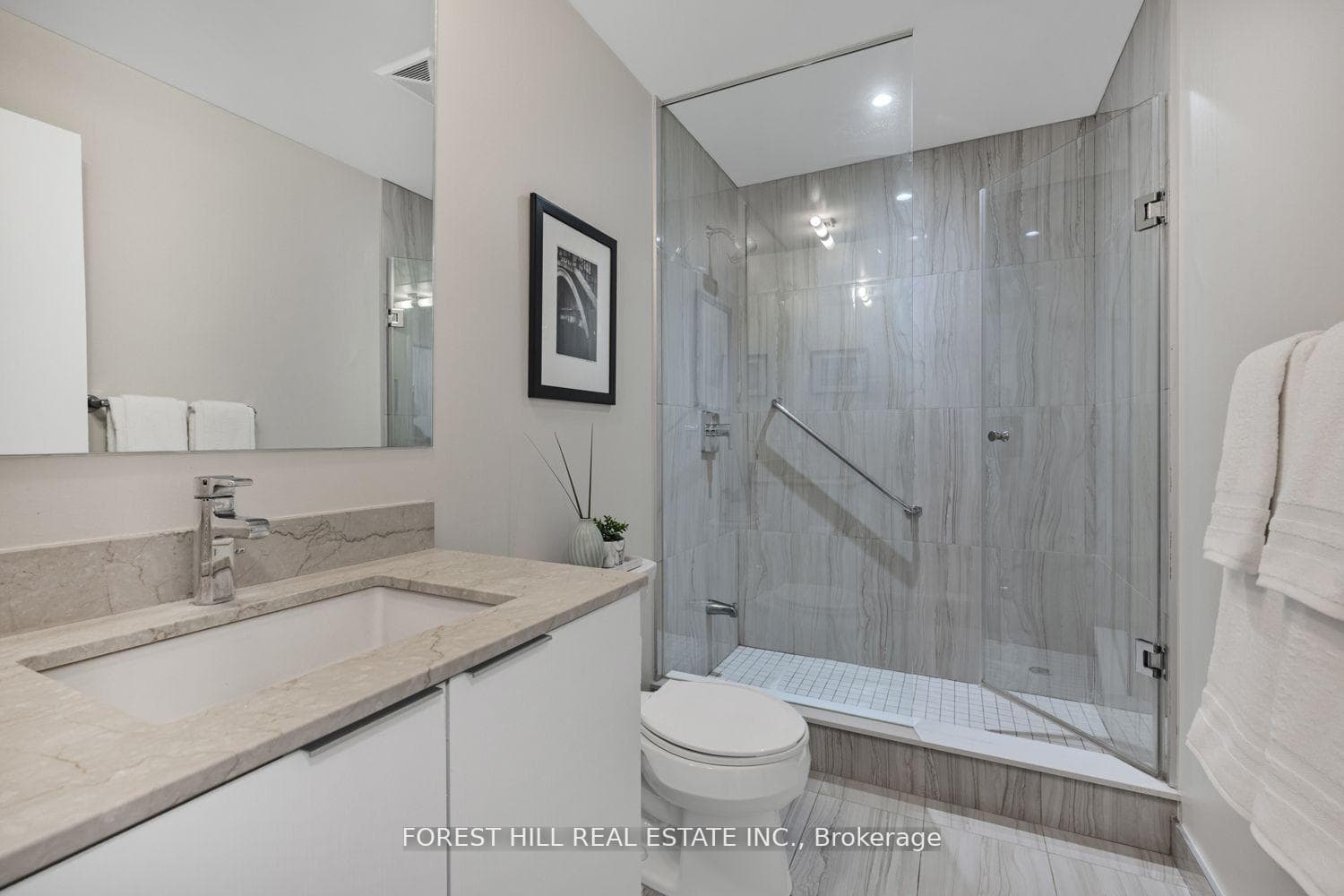 955 Bay Street Unit 3206 photo 25