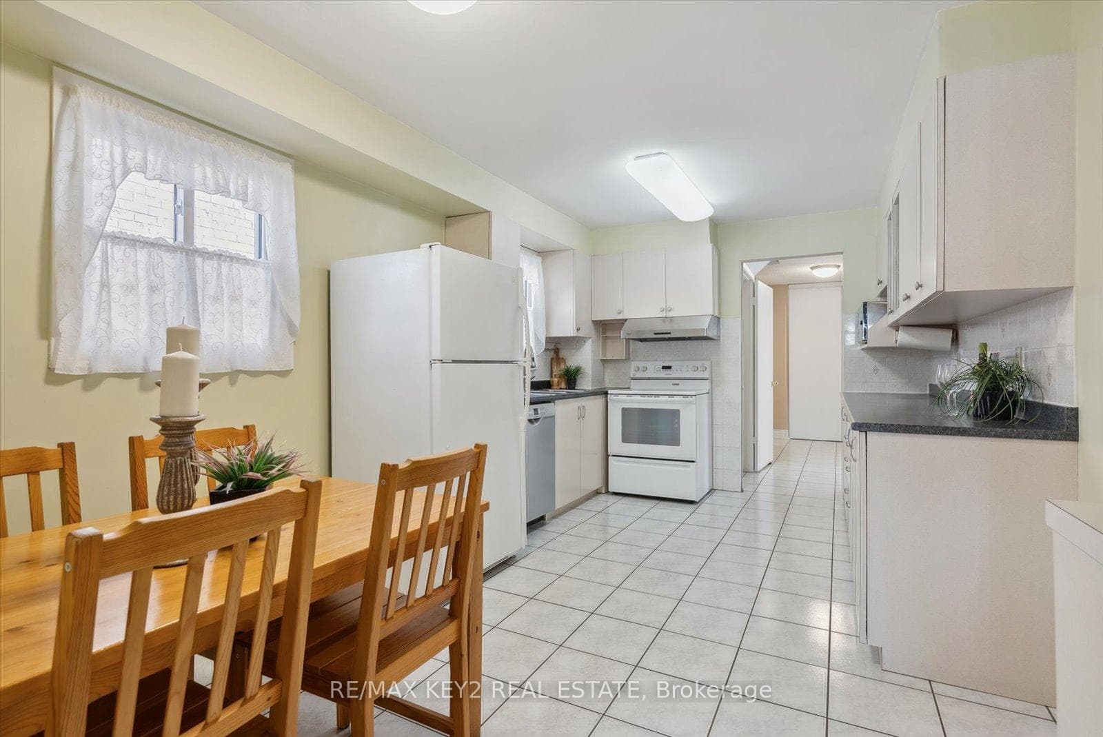 42 Silbury Drive photo 13