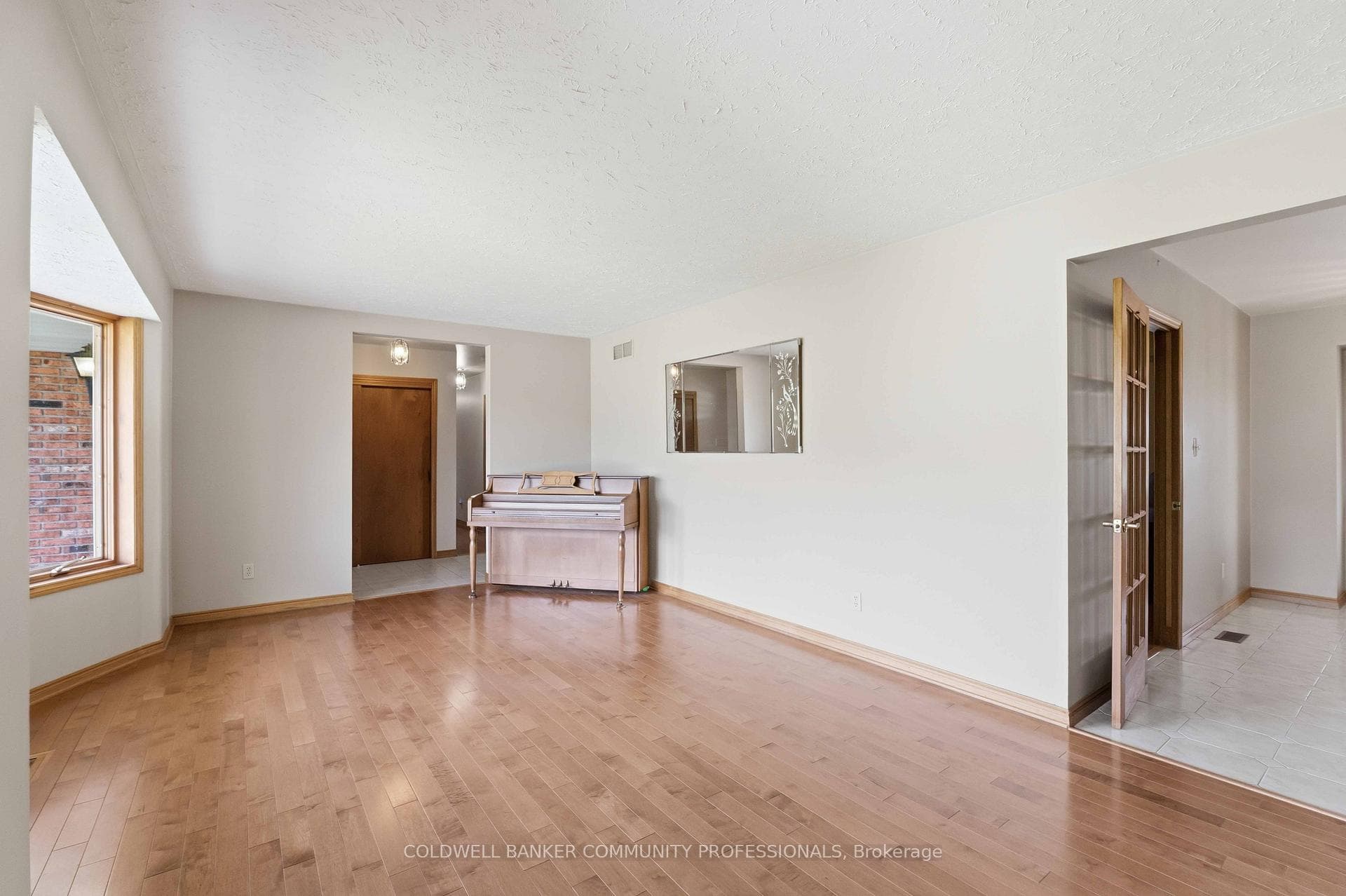 2567 Townline Road photo 27
