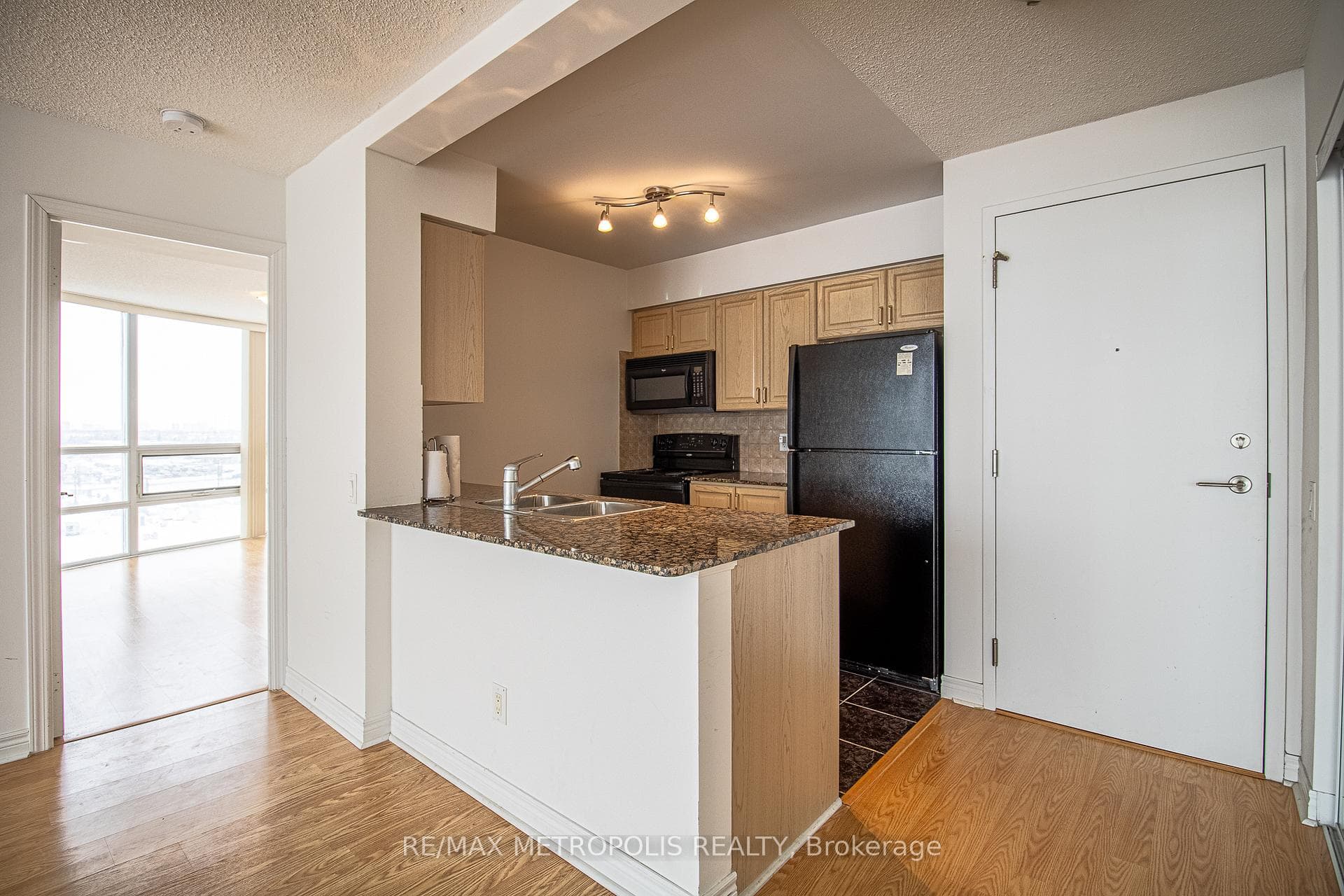 83 Borough Drive Unit 705 photo 17