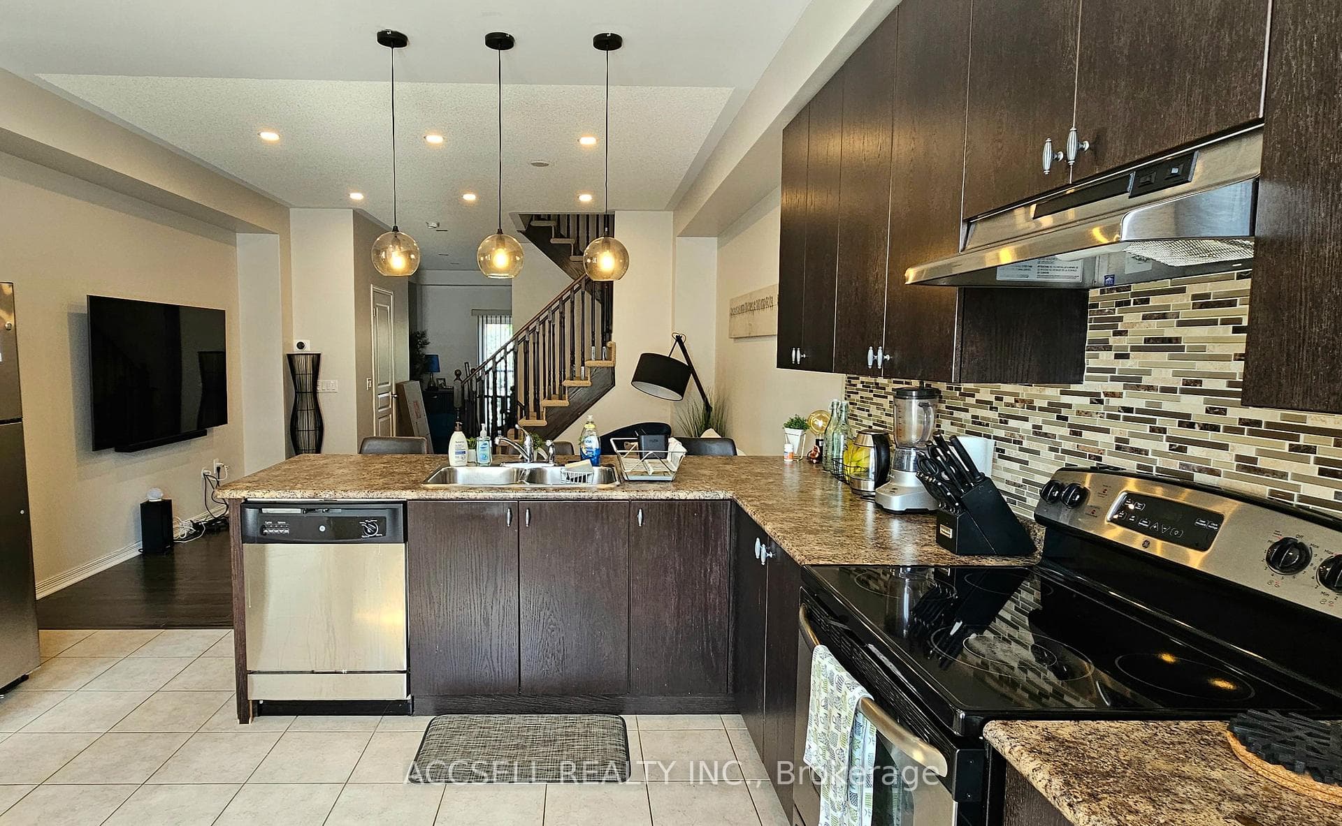 6625 Falconer Drive Unit 71 photo 6