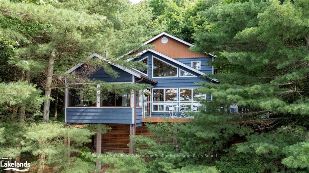 20 MUNRO Drive photo 2