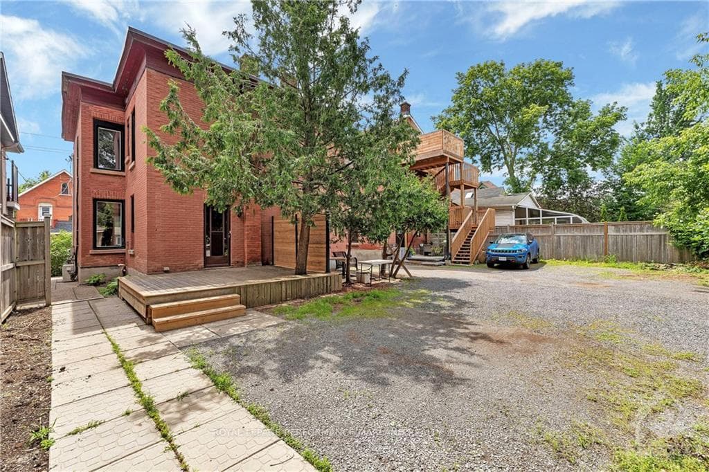 51 LEES Avenue photo 16
