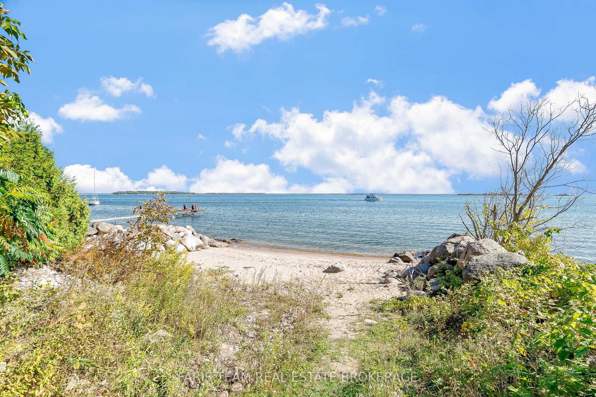 1720 Tay Point Road photo 34