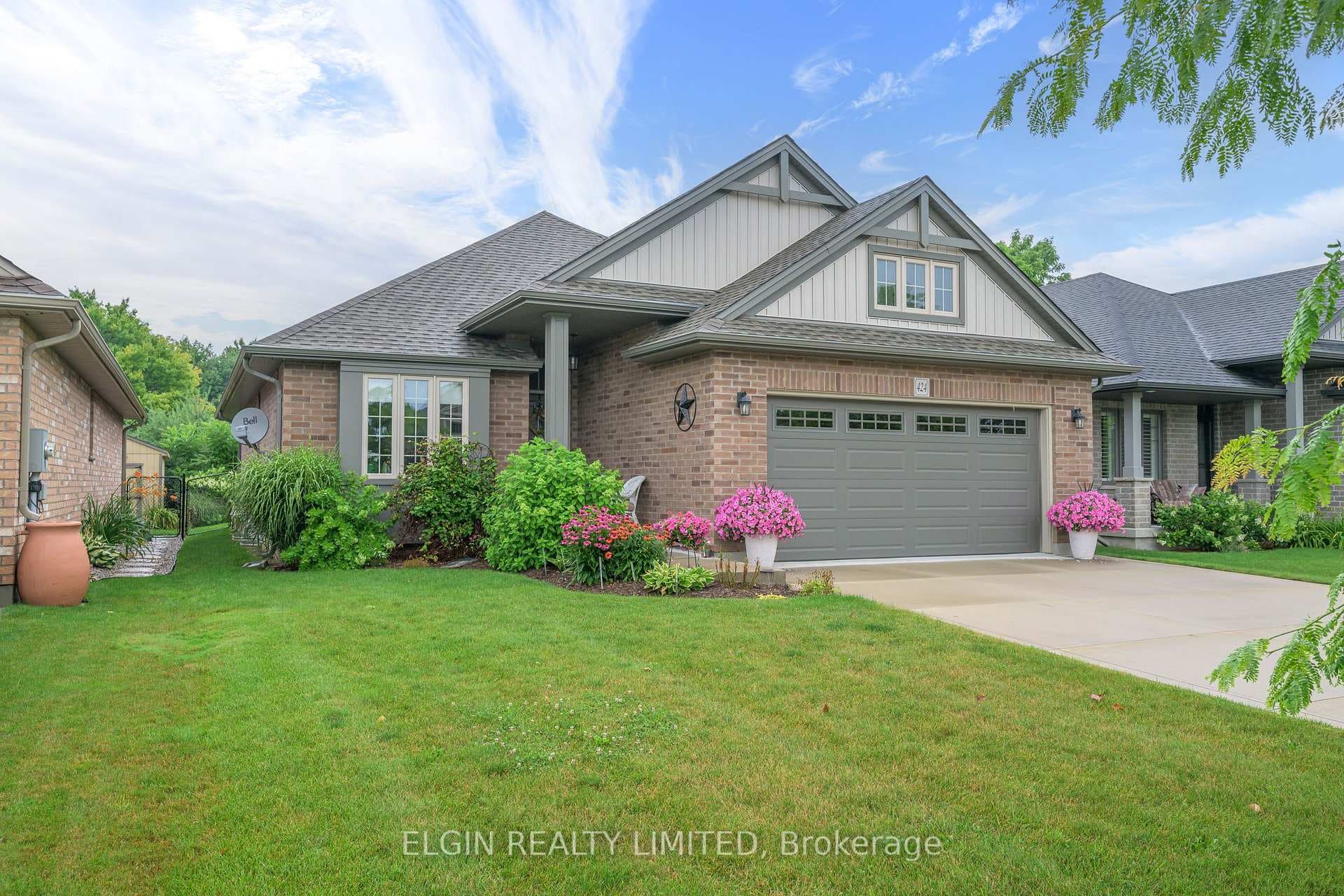 424 Beamish Street photo 1