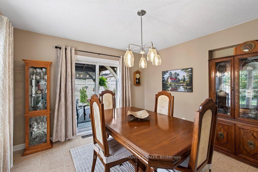 2423 Regatta Avenue photo 18