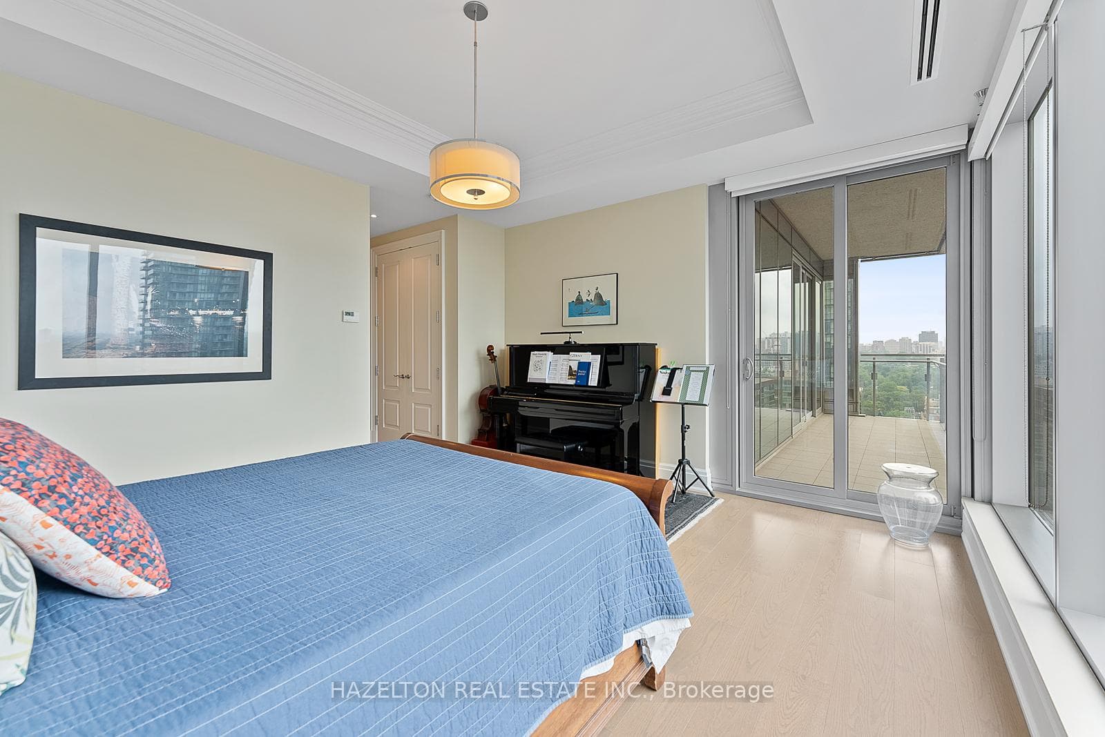 55 Scollard Street Unit 1602 photo 22