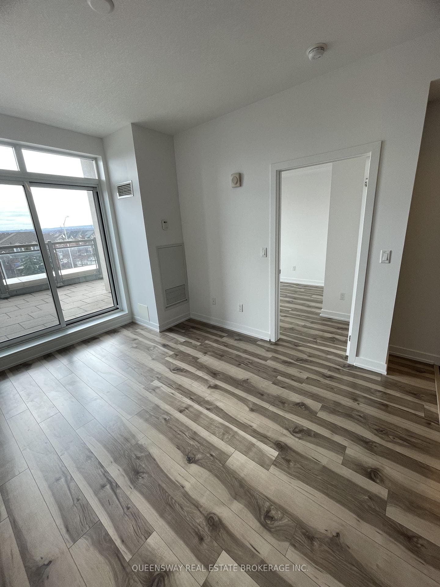 2490 Old Bronte Road Unit 316 photo 5