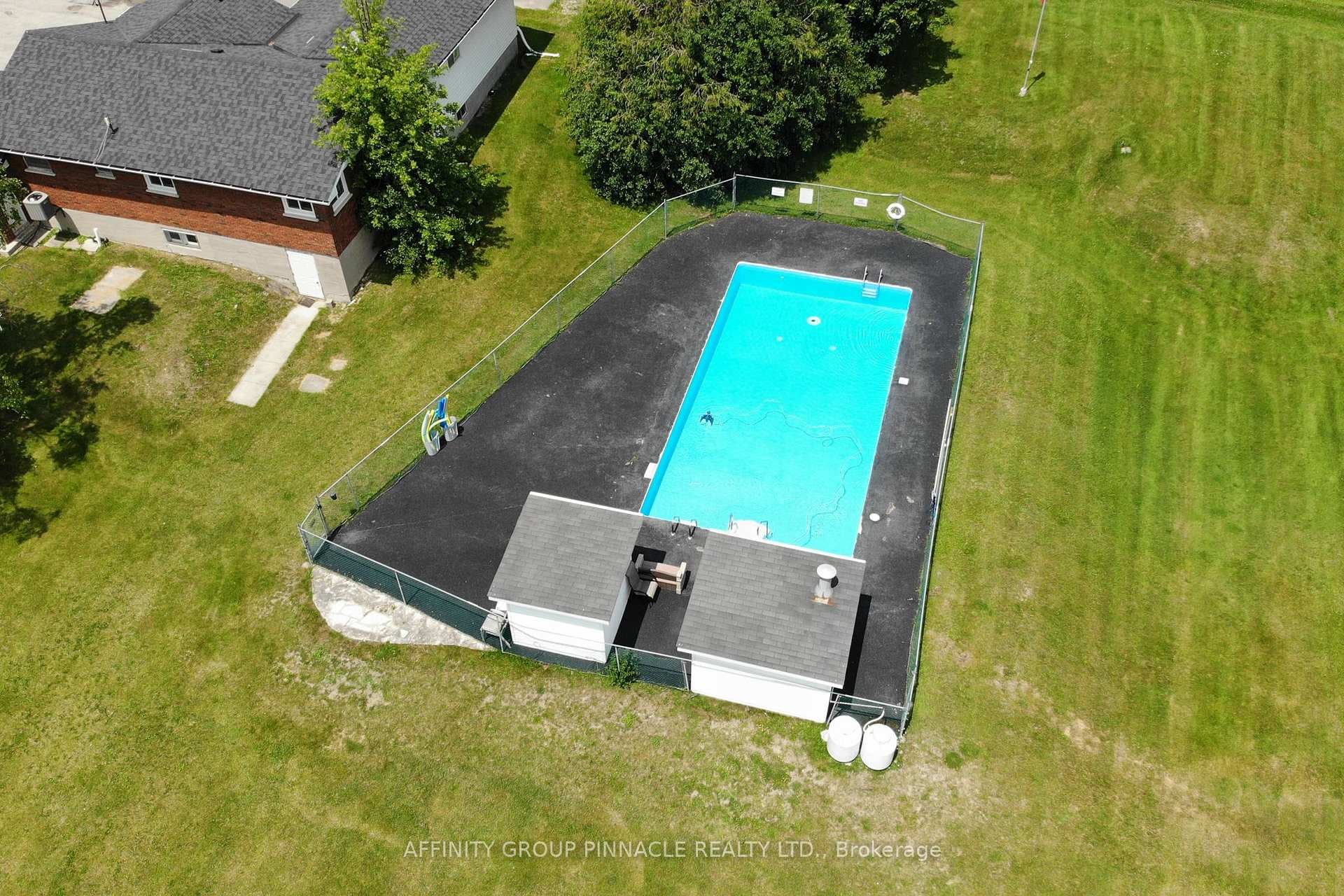 24 Circle Drive photo 32
