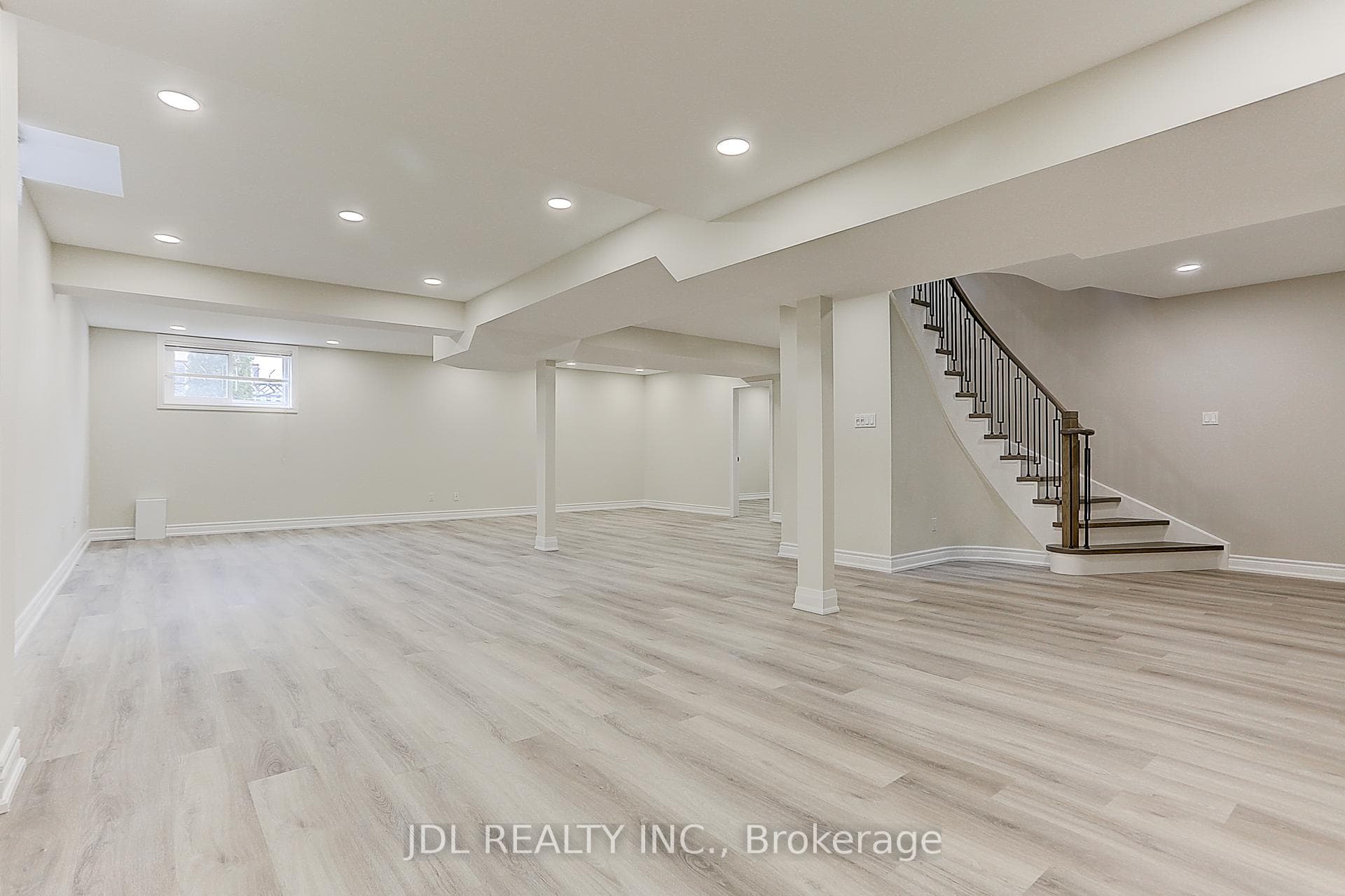42 Melchior Crescent photo 36