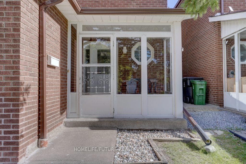 43 Keyworth Trail photo 3