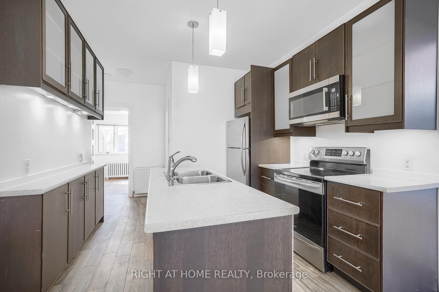 162 Bartlett Avenue photo 23
