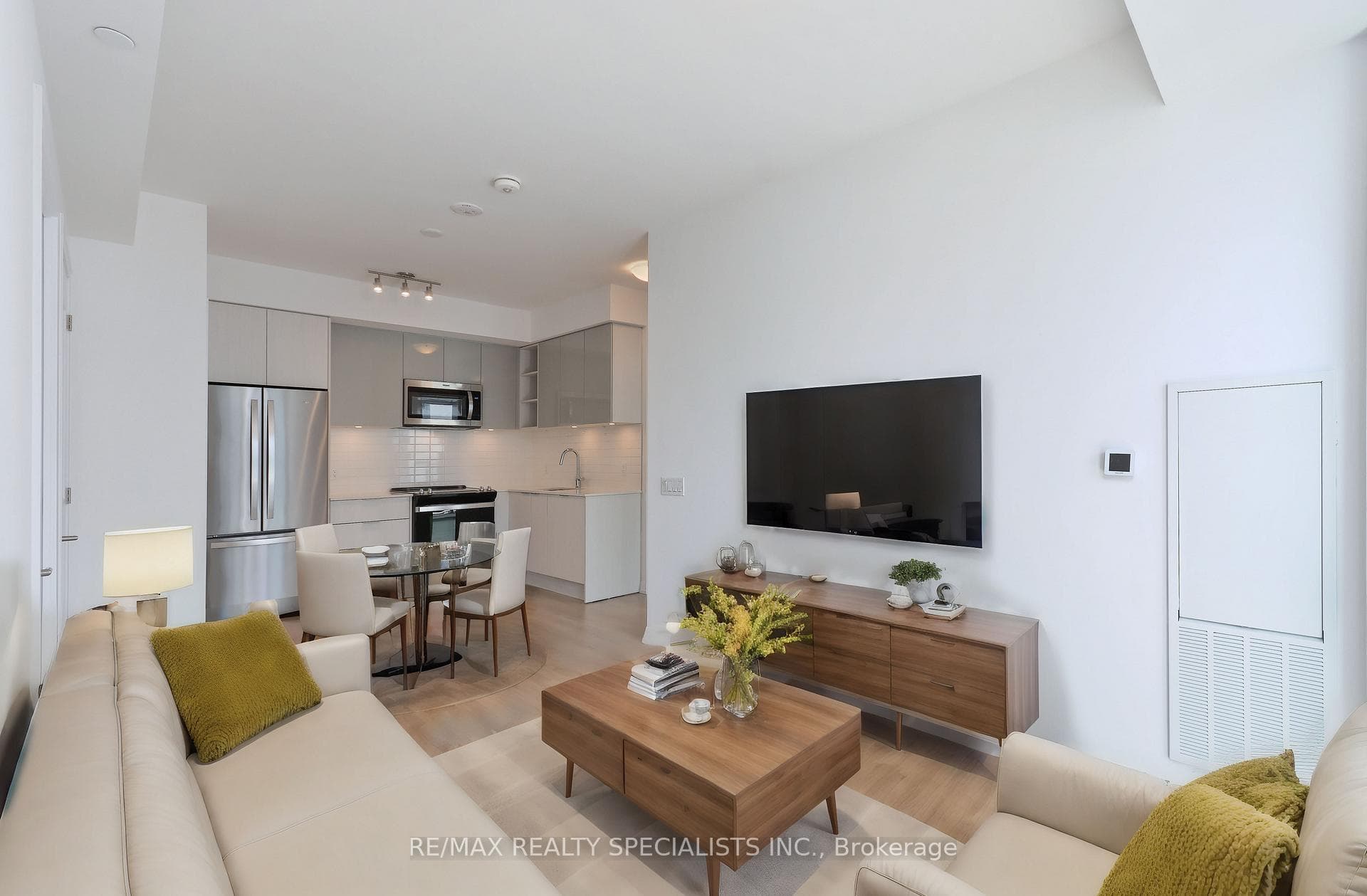 50 Dunfield Avenue Unit 2420 photo 4