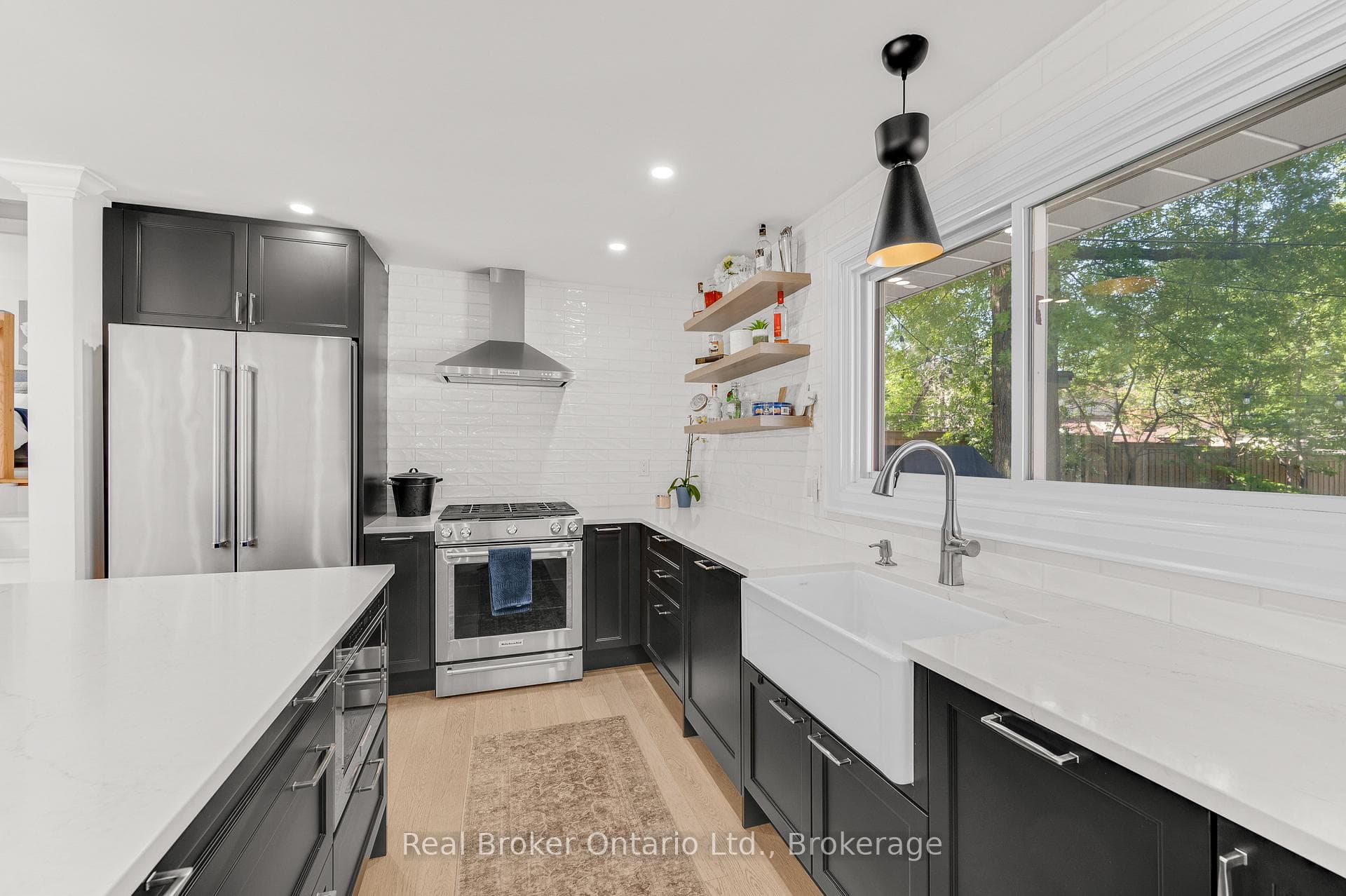 377 Duncombe Drive photo 11
