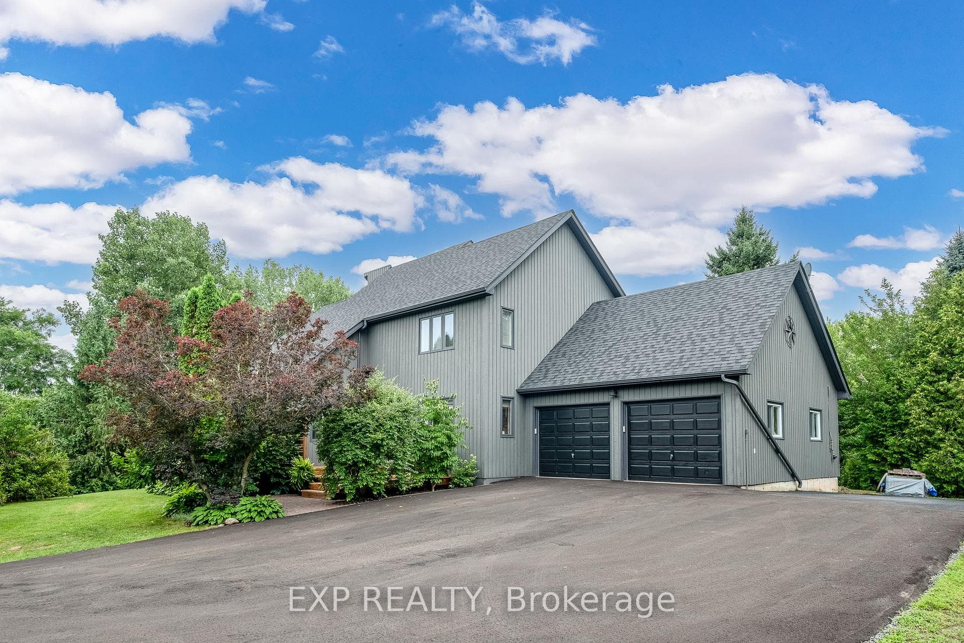 8556 Majestic Hills Drive photo 3
