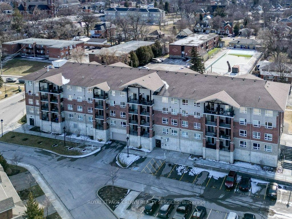 505 Margaret Street Unit 311 photo 35