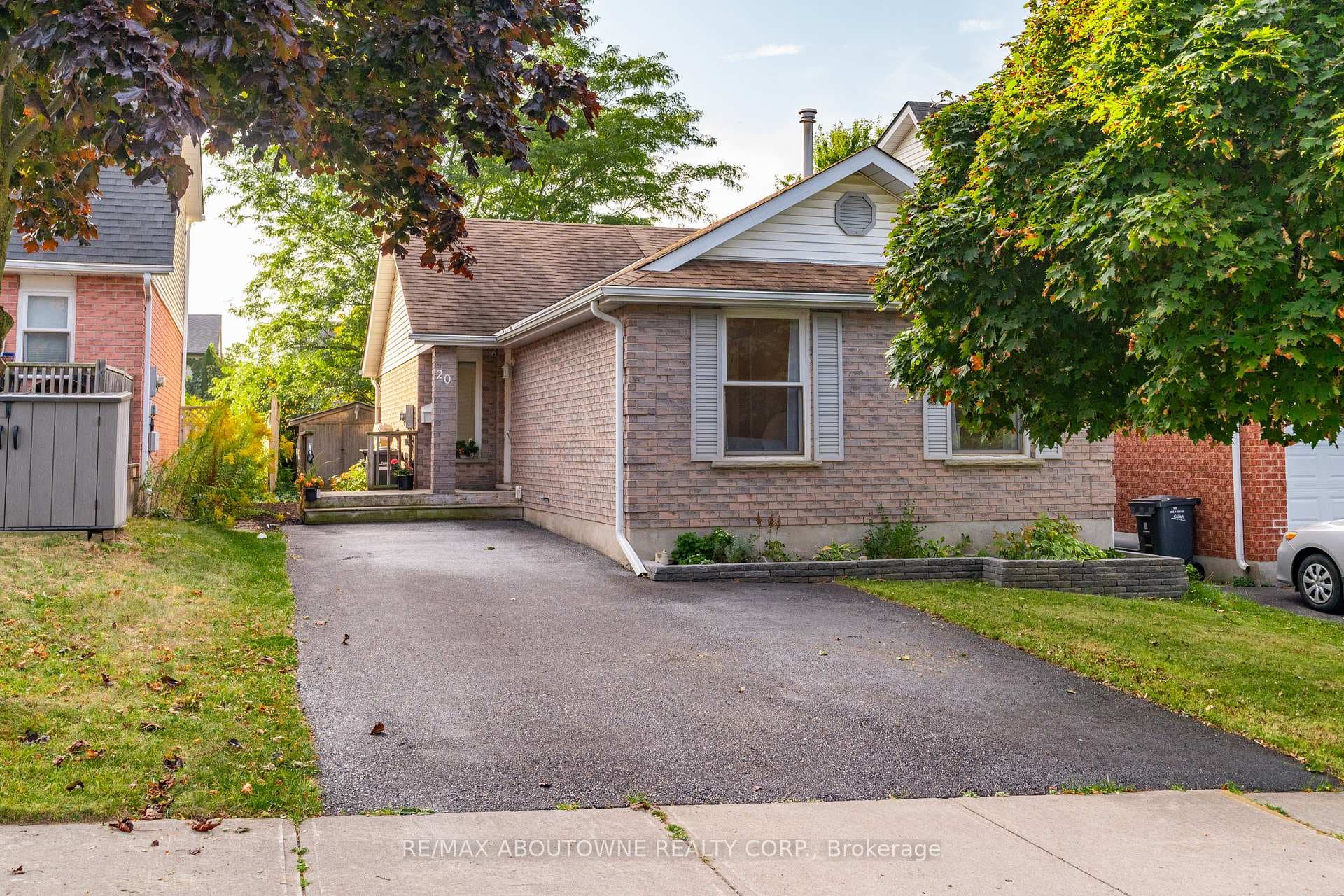 20 Moss Place photo 1