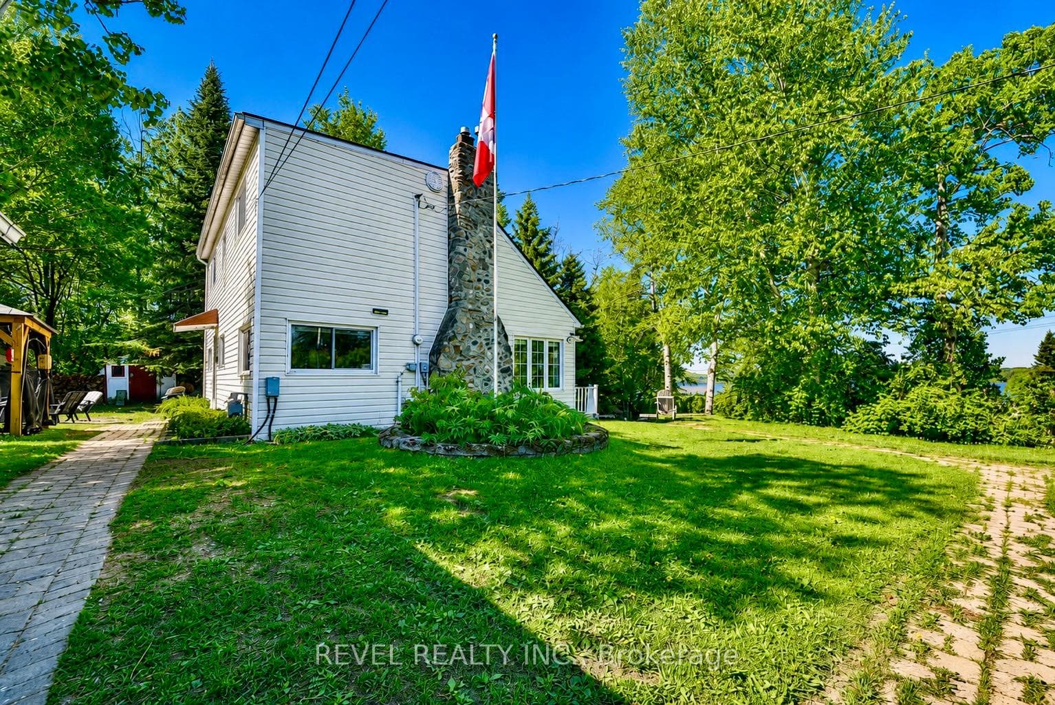 203 Dixon Street photo 7