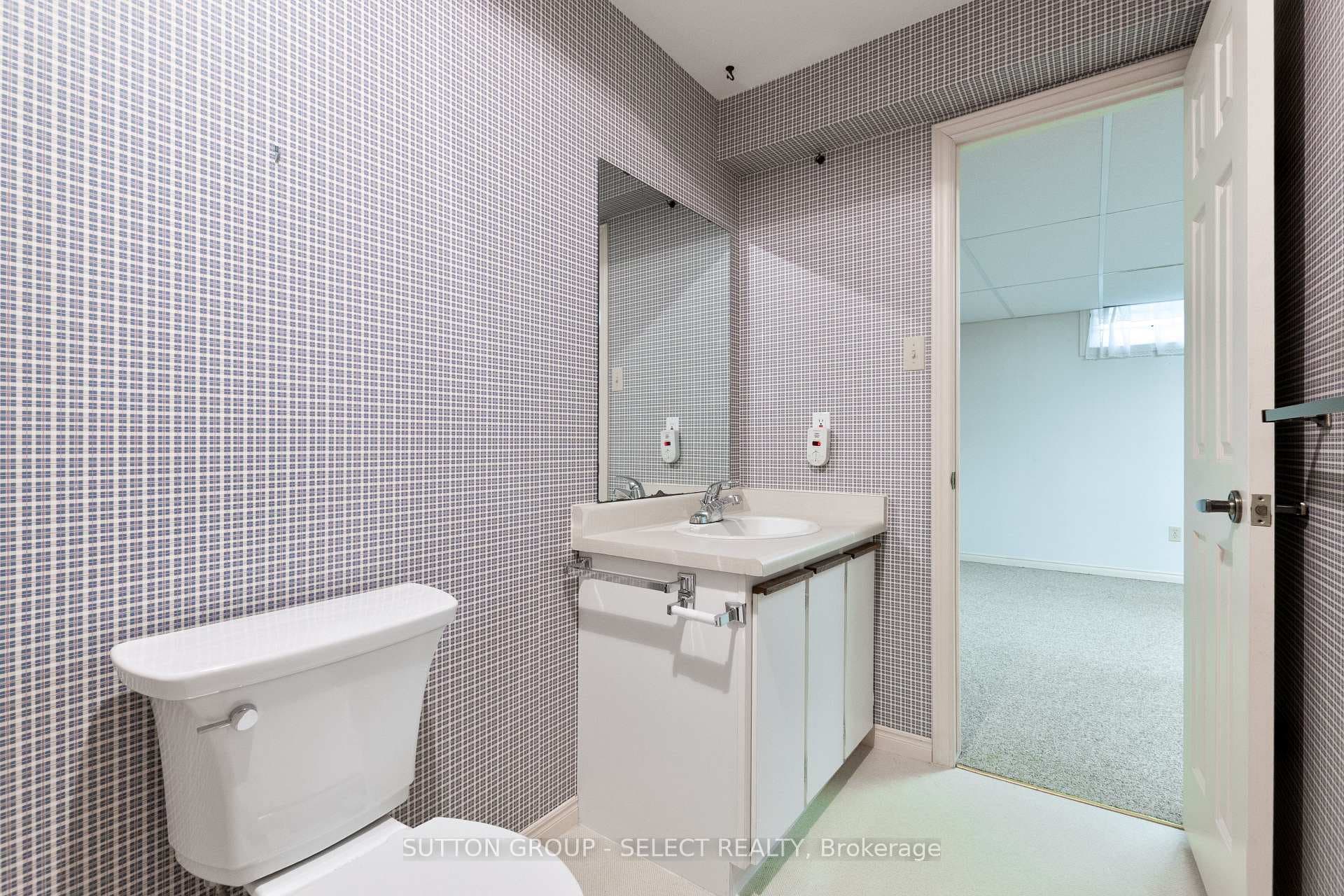 1443 Commissioners Road Unit 37 photo 40