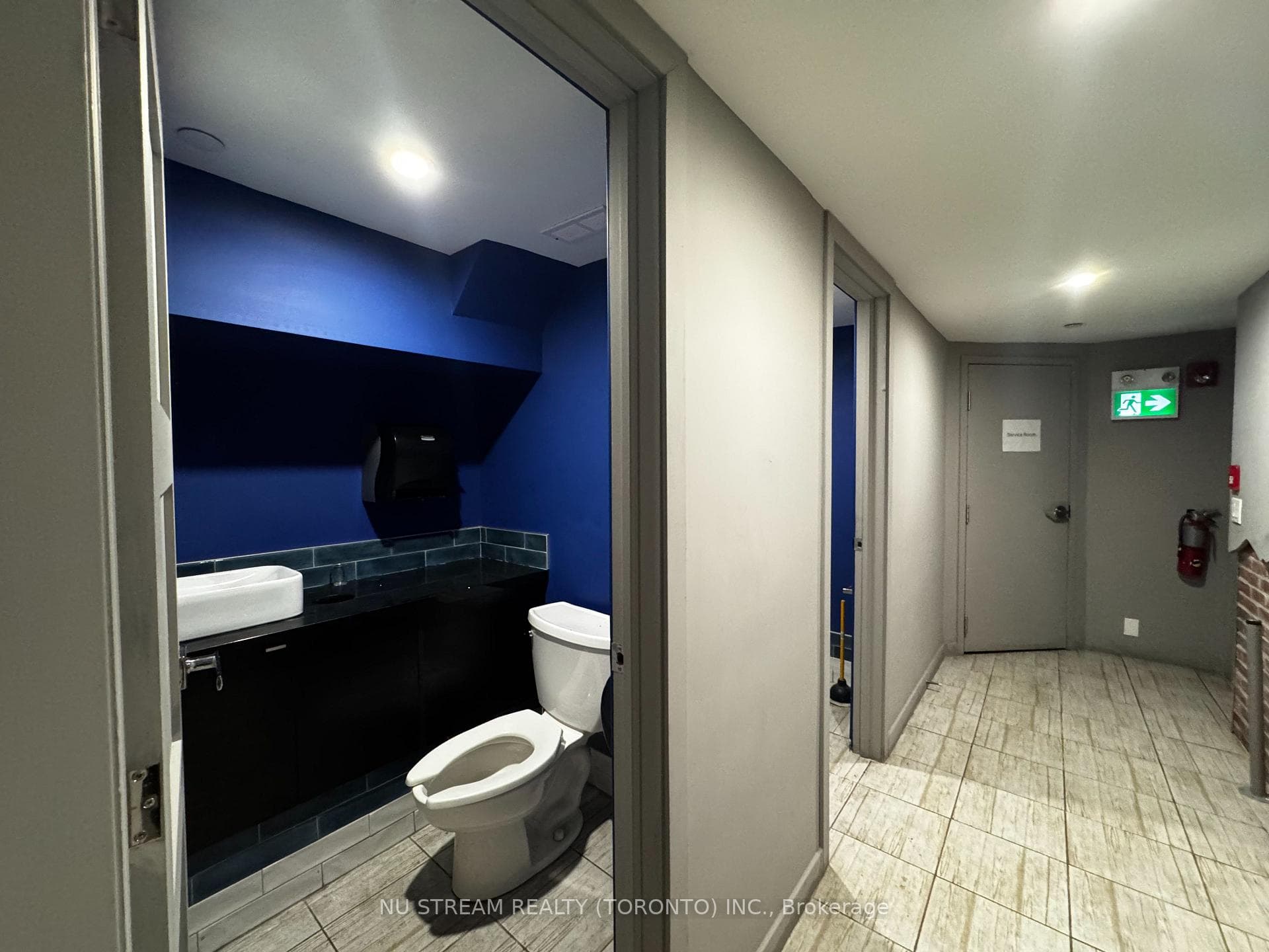 515 Bloor Street photo 20