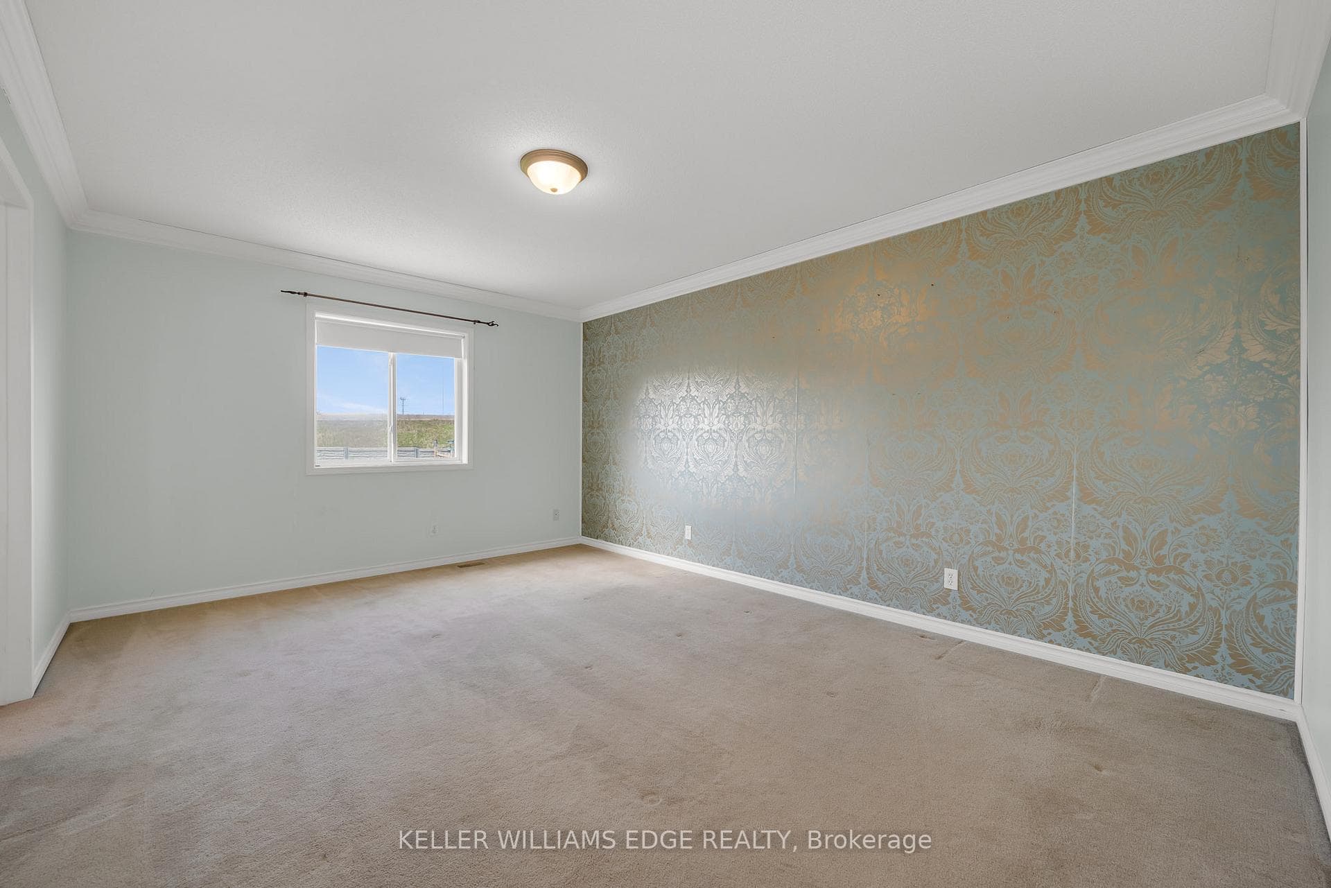 76 Cedarville Drive photo 3