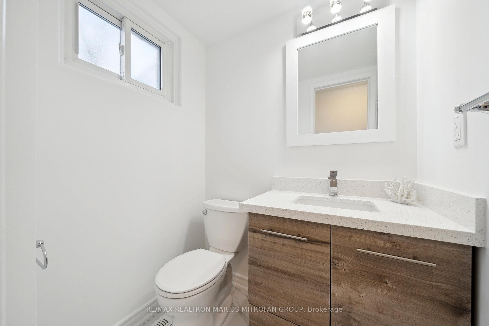 2120 Rathburn Road Unit 99 photo 25