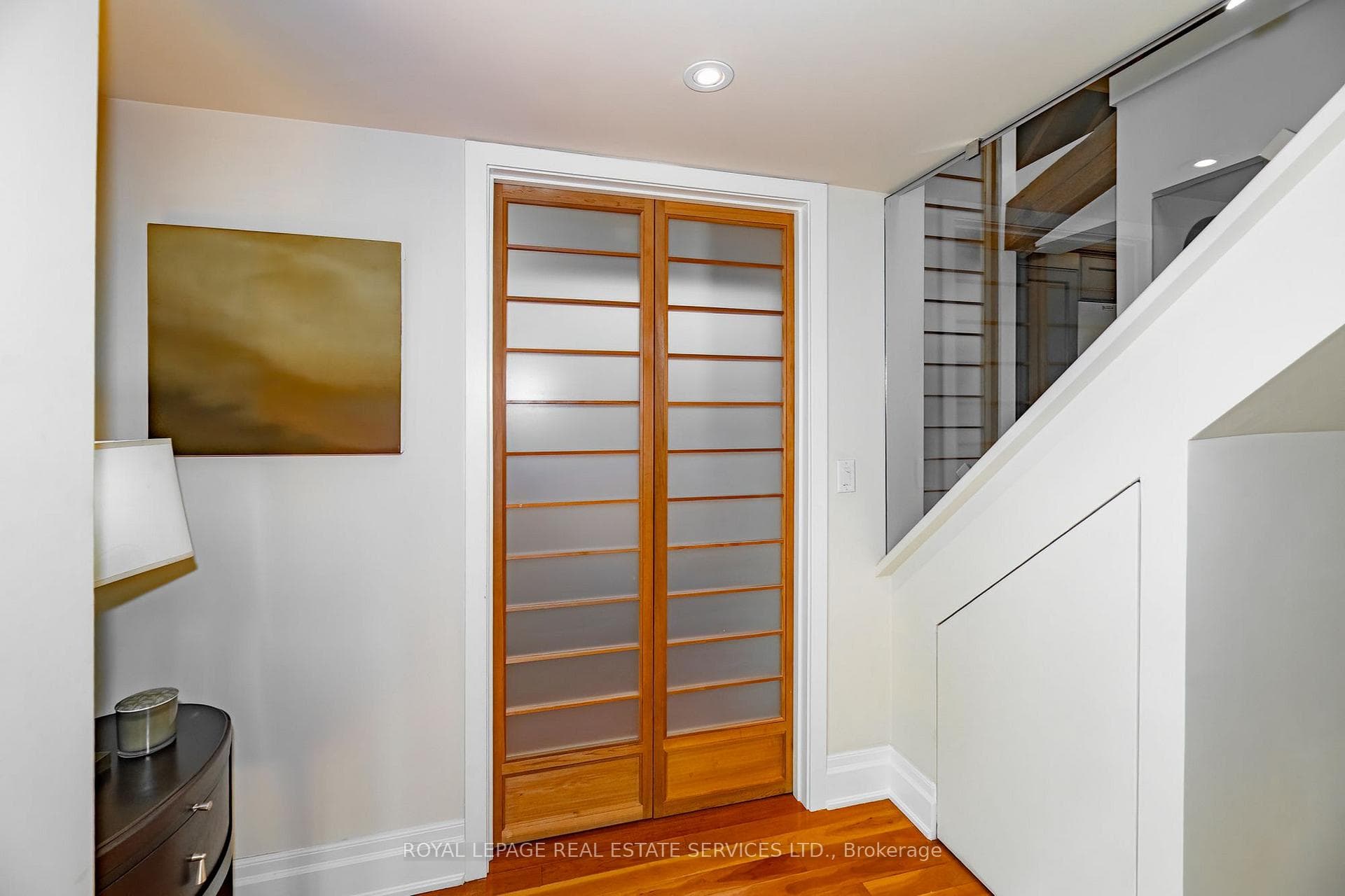 384 Sunnyside Avenue Unit 308 photo 19